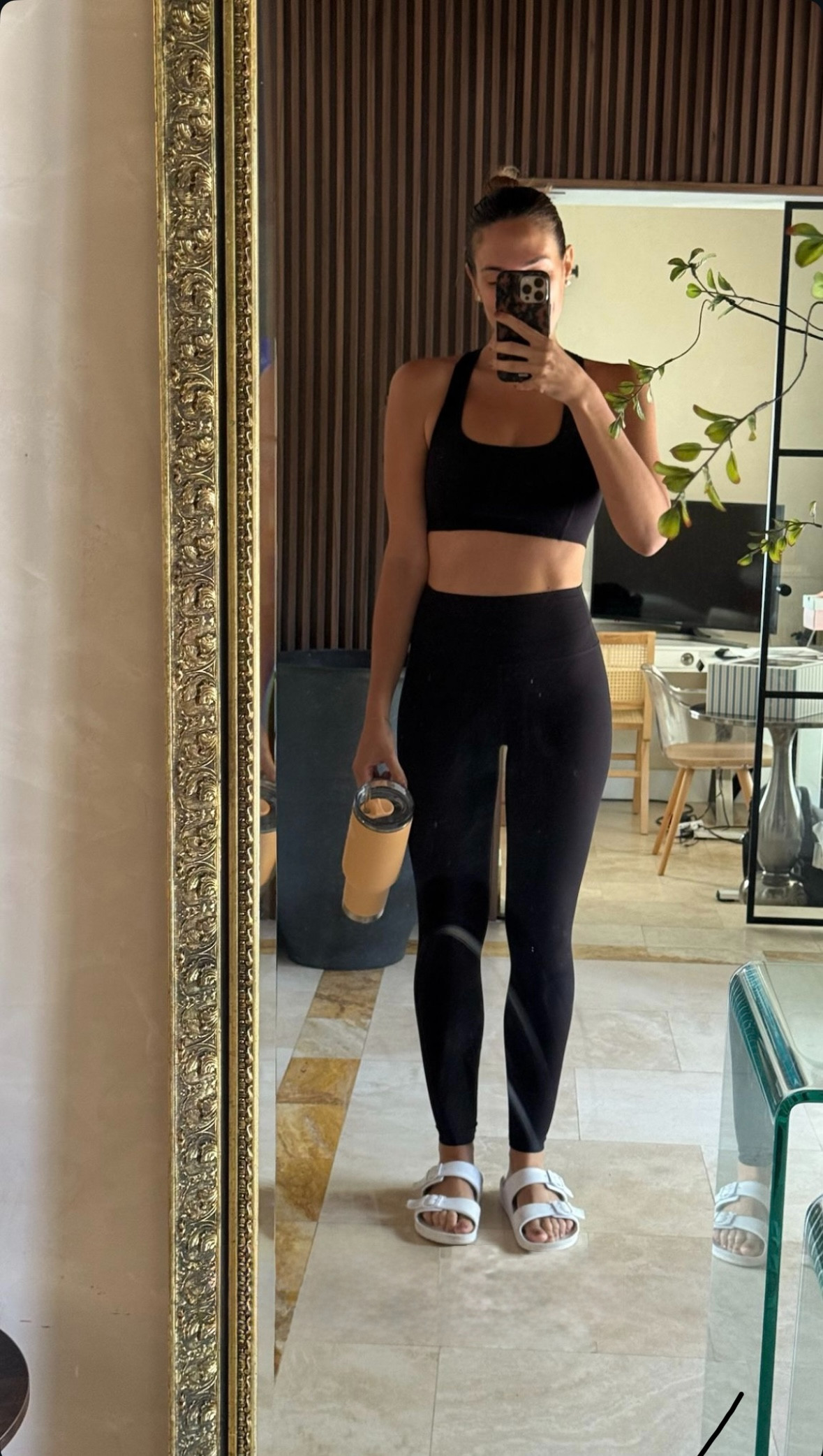 My favorite set to workout looking amazing and still being comfortable 🖤 

 #LTKootd #LTKselfcare #LTKActive