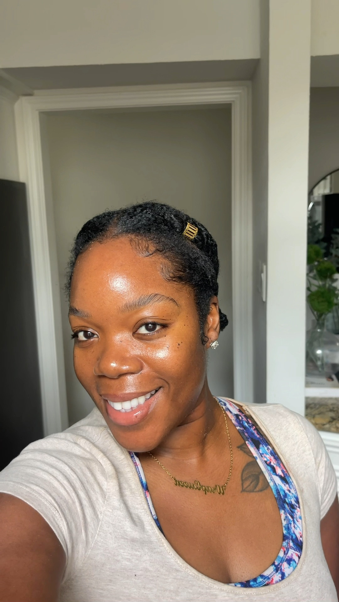 You see my skin glowing ☺️ that’s because I drink water and mind my business lol! Anddddd use good skincare products. Linking everything I used for this glow! #Morningskincare

#LTKselfcare #LTKmorningroutine #LTKFindsUnder50
