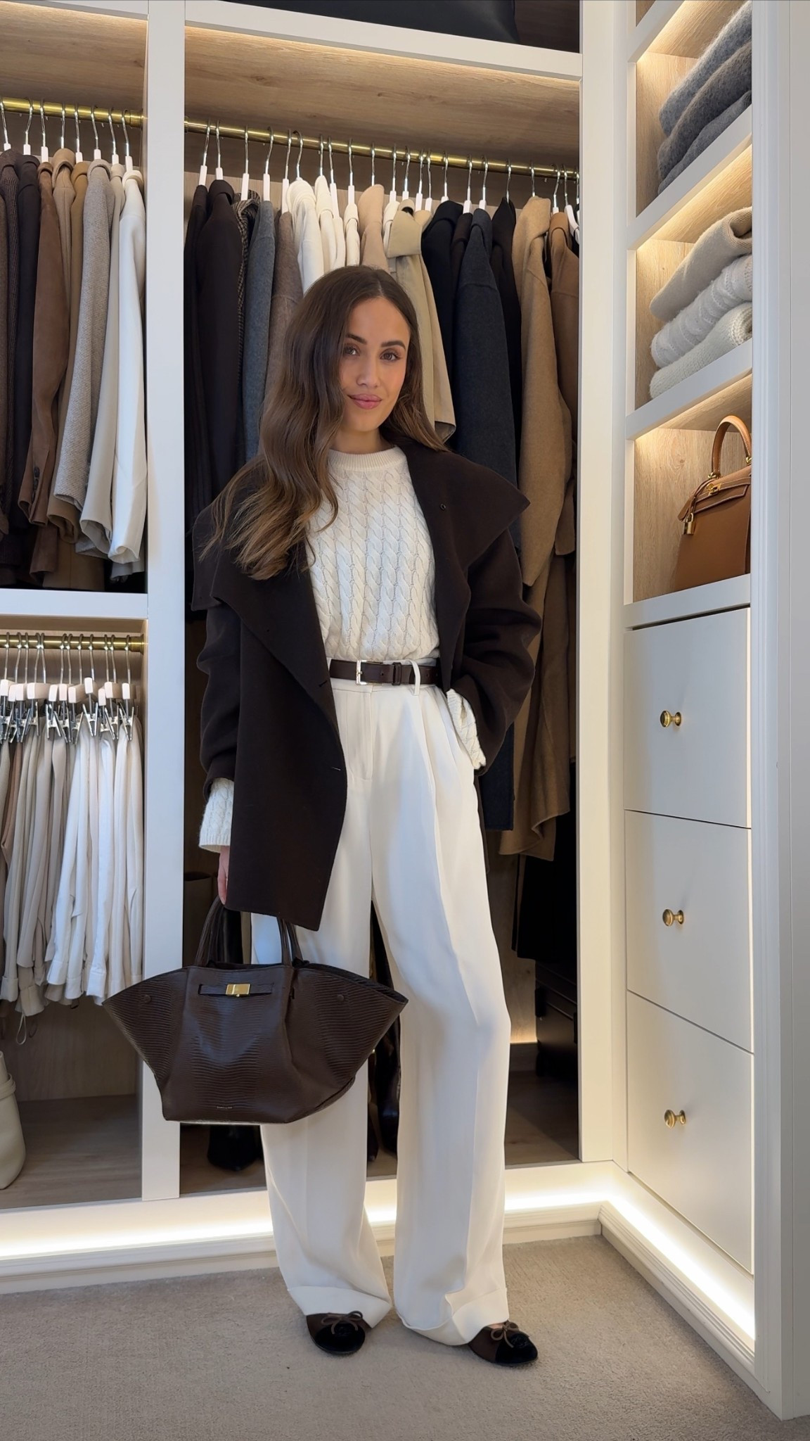 Cashmere and silks🤍 wearing a total look by Lilysilk. Styled with my DeMellier bag, Chanel Ballerinas and Max Mara belt#LTKautumn

#LTKuk