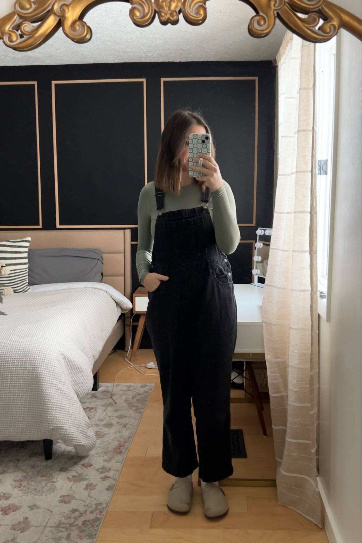 Black overalls, straight leg styles for winter ❄️🤍

#LTKstyletip #LTKfindsunder100 #LTKSeasonal