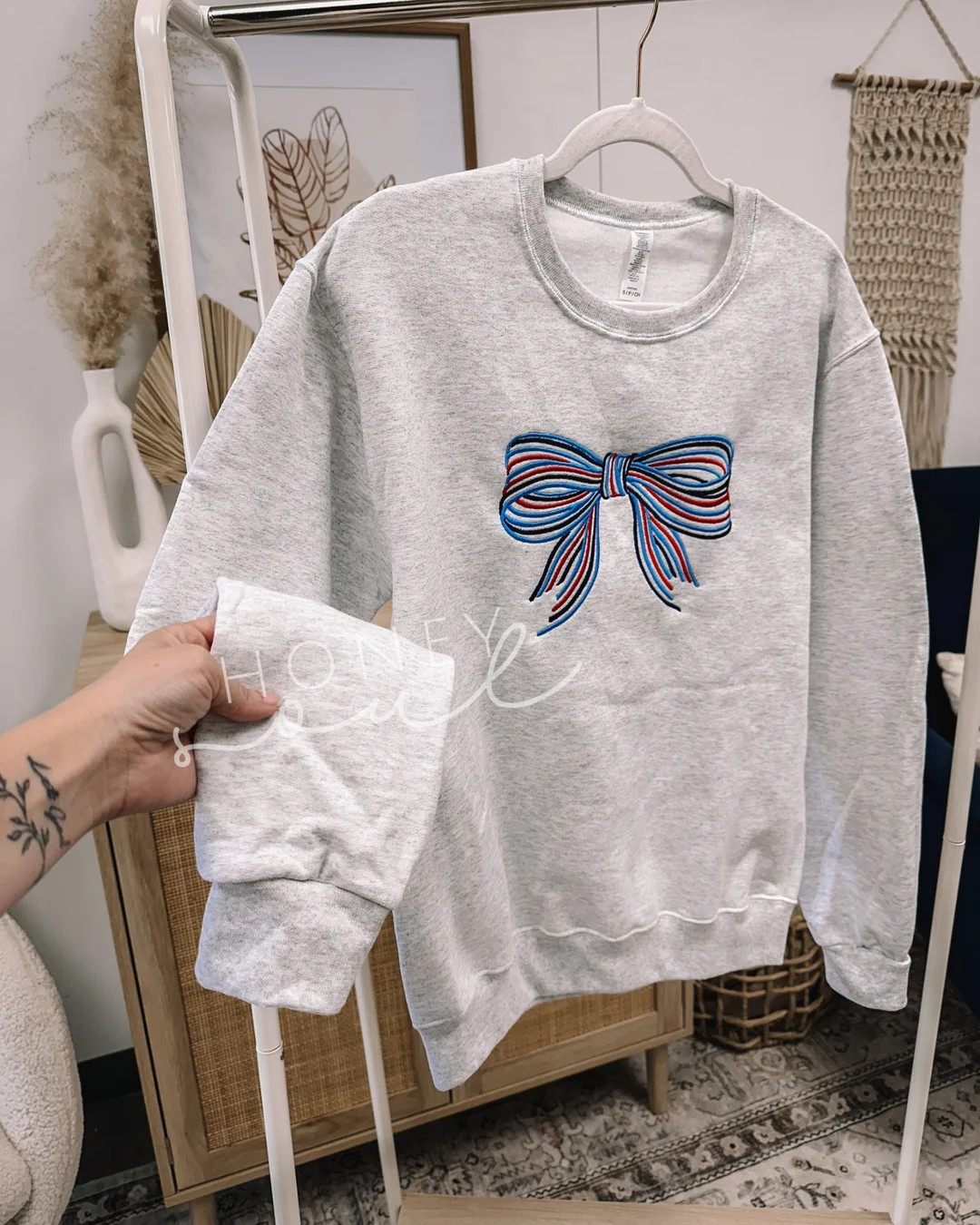 Embroidered Patriotic Coquette Bow Sweatshirt | July 4th Bow Sweatshirt | Embroidered Bow Sweatsh... | Etsy (US)