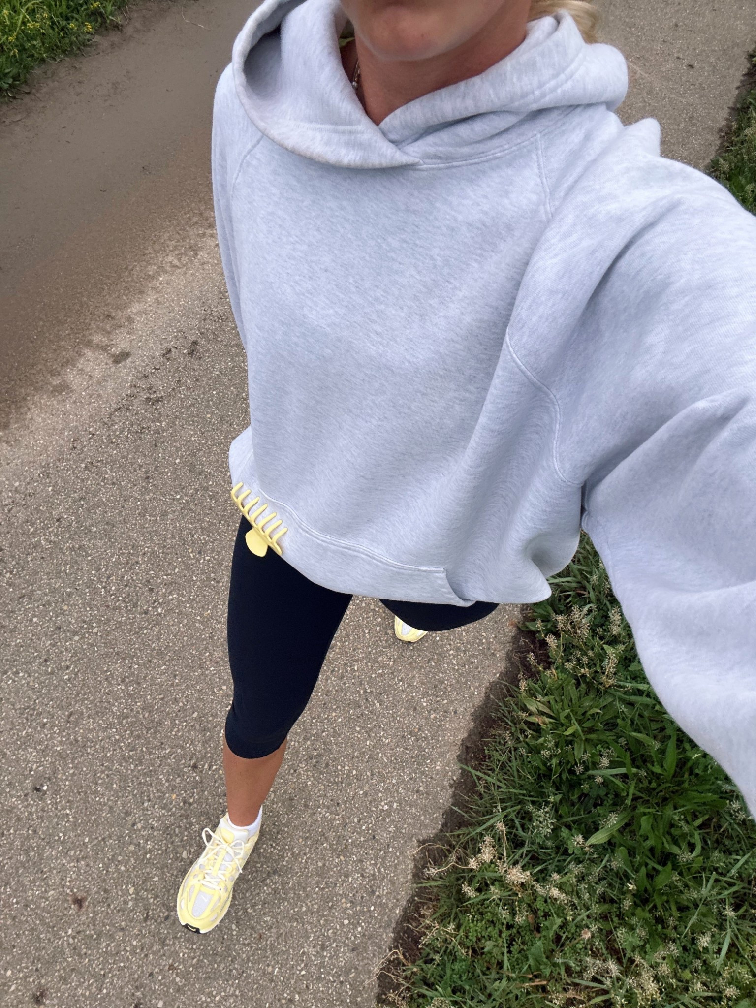 Morning walk ootd! Medium in the hoodie & small in the capris 

#LTKootd #LTKActive