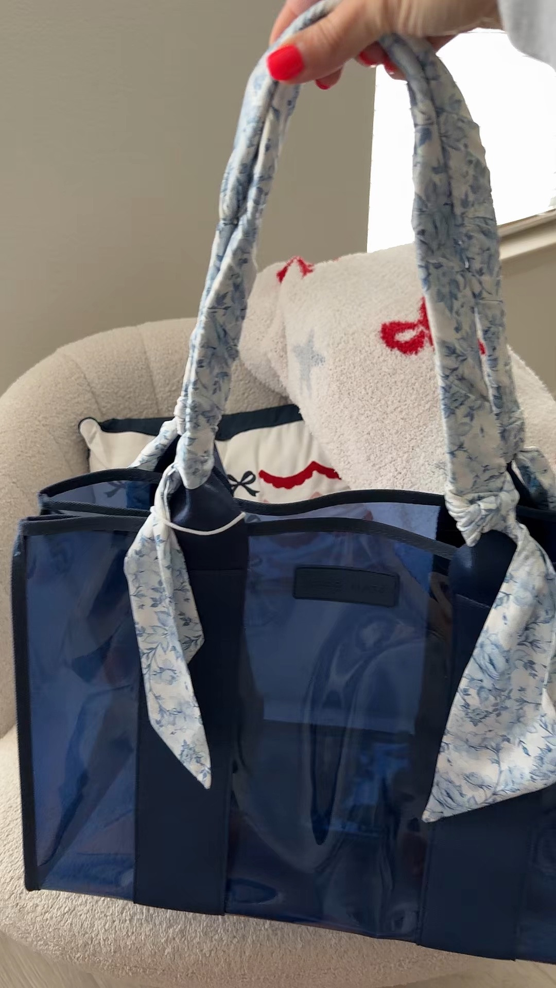 Jelly tote bag and makes a great beach bag!