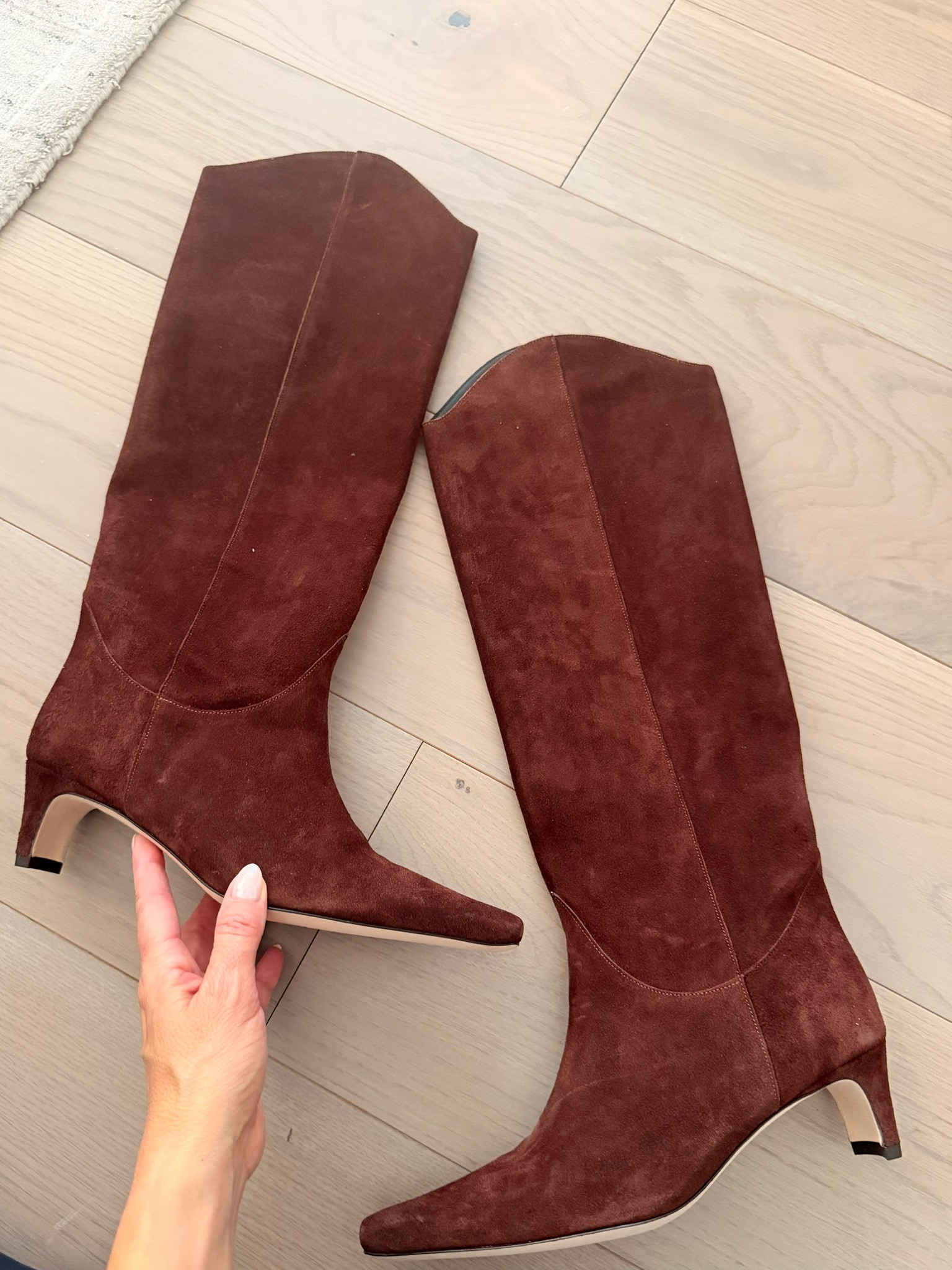 SALE alert gorgeous fall boots

#LTKootd #LTKgrwm #LTKOver40