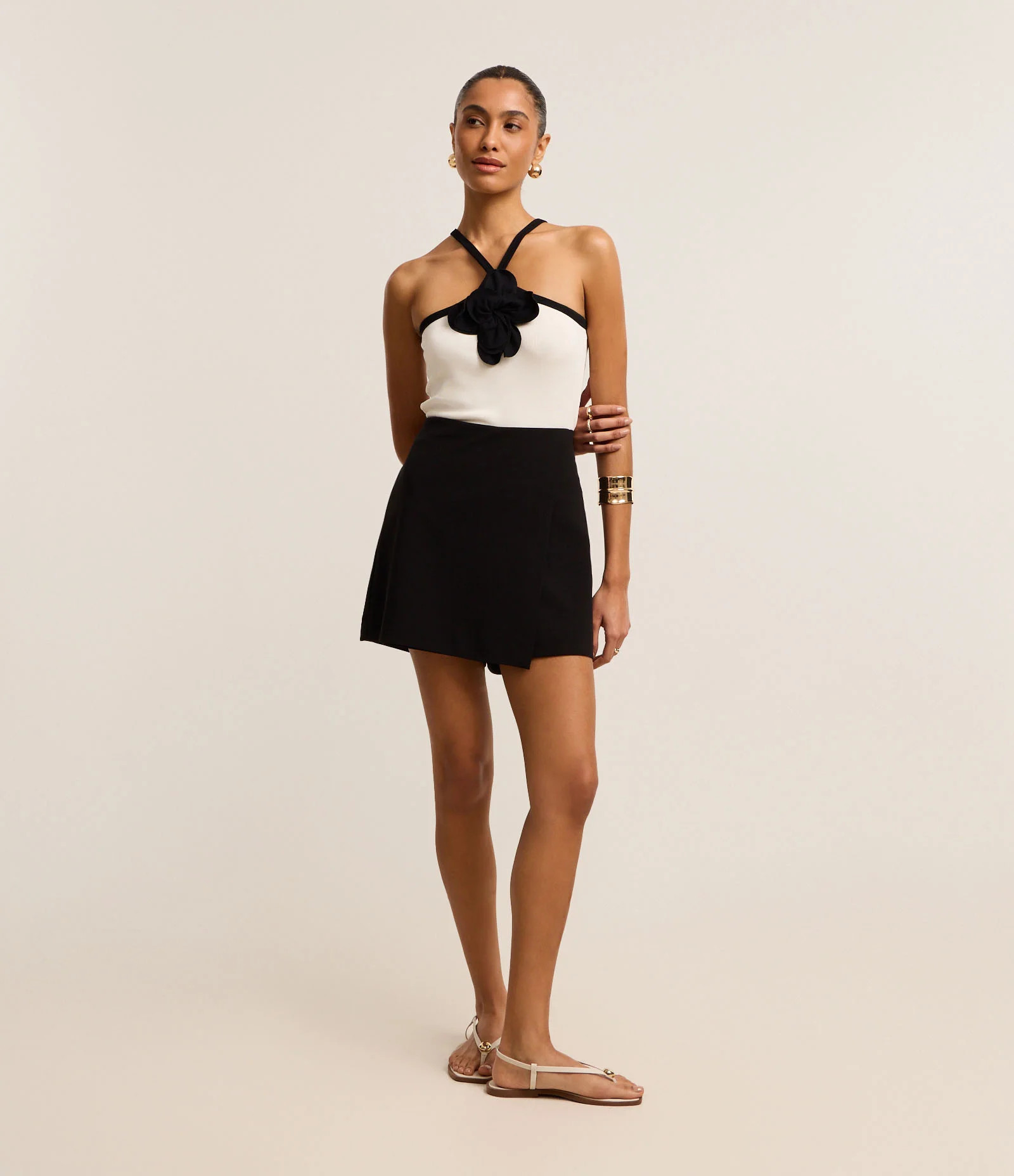 Short Saia em Crepe com Transpasse Envelope Preto - Lojas Renner | Renner (BR)