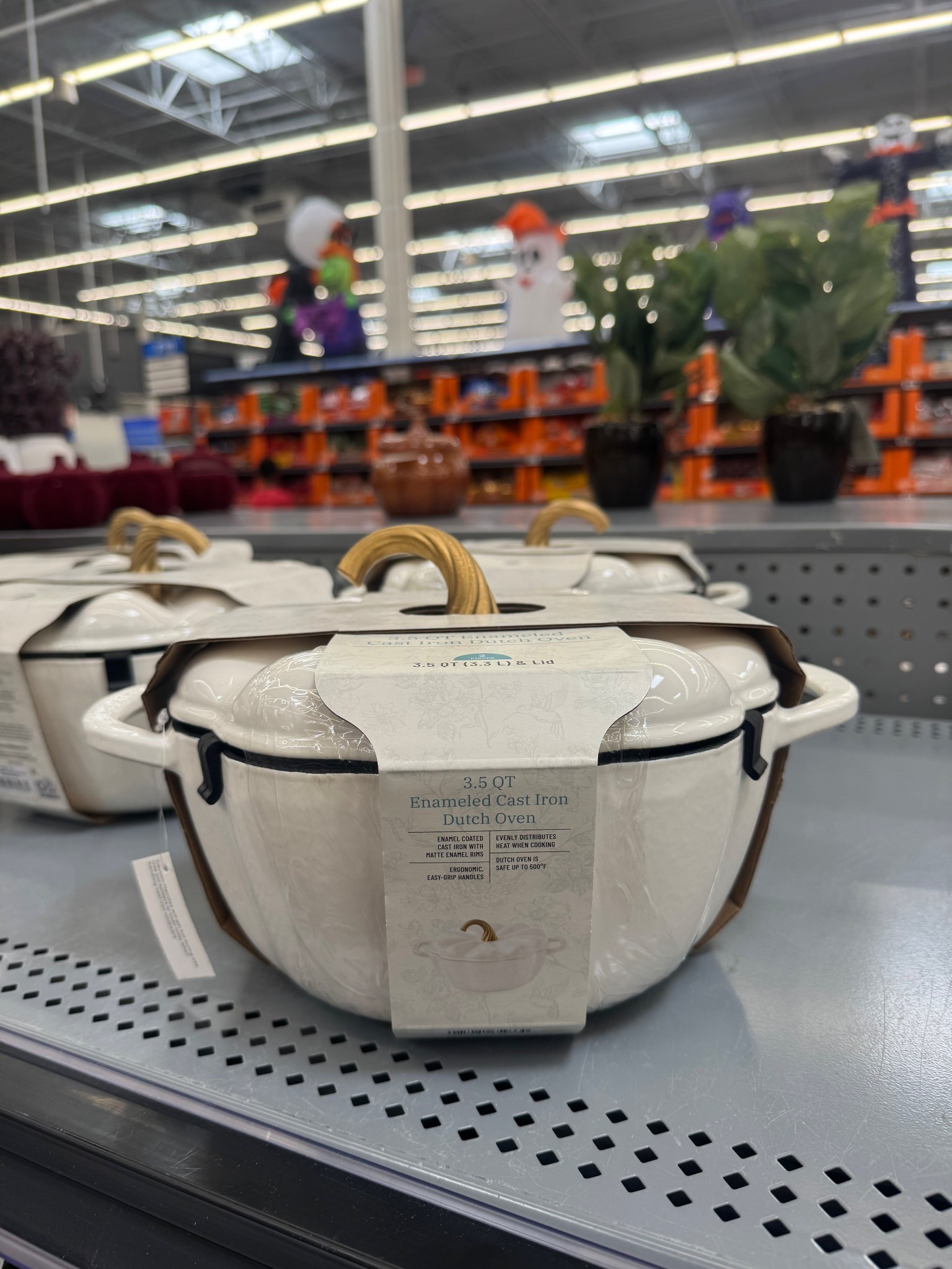 Cottagecore kitchen dreams but make it Walmart 