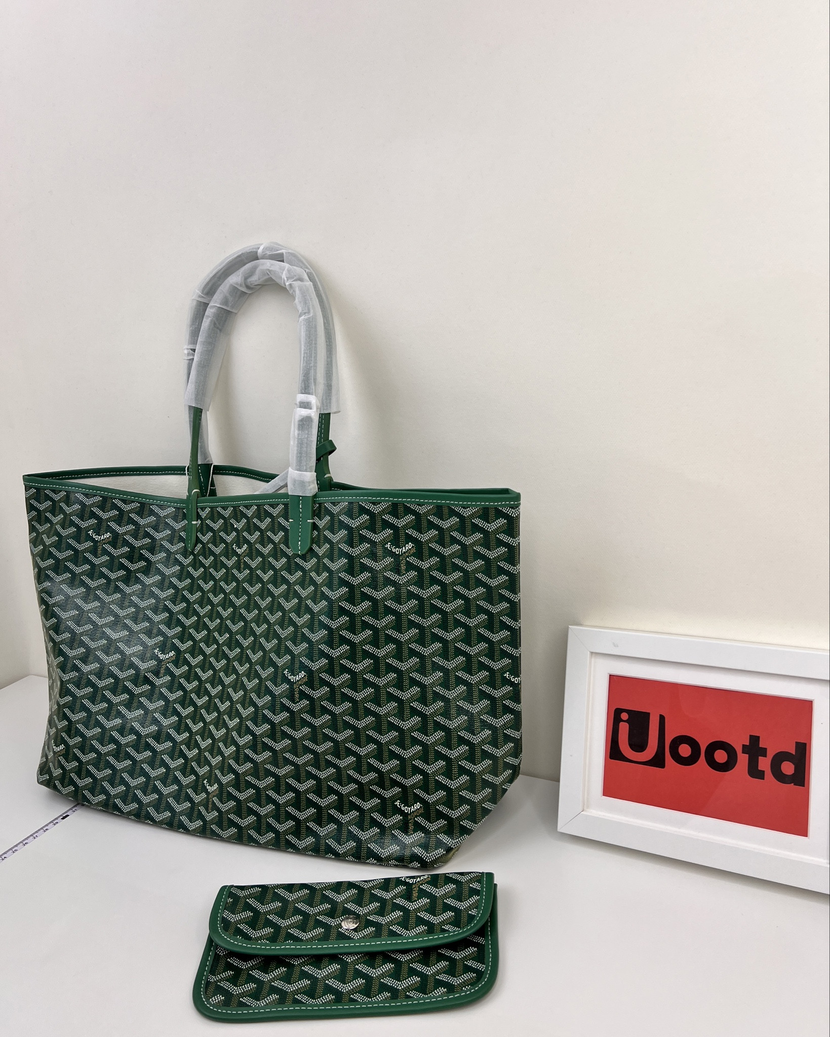 Goyard Artois tote zipper handbag 

#LTKitbag #LTKmidsize #LTKGiftGuide