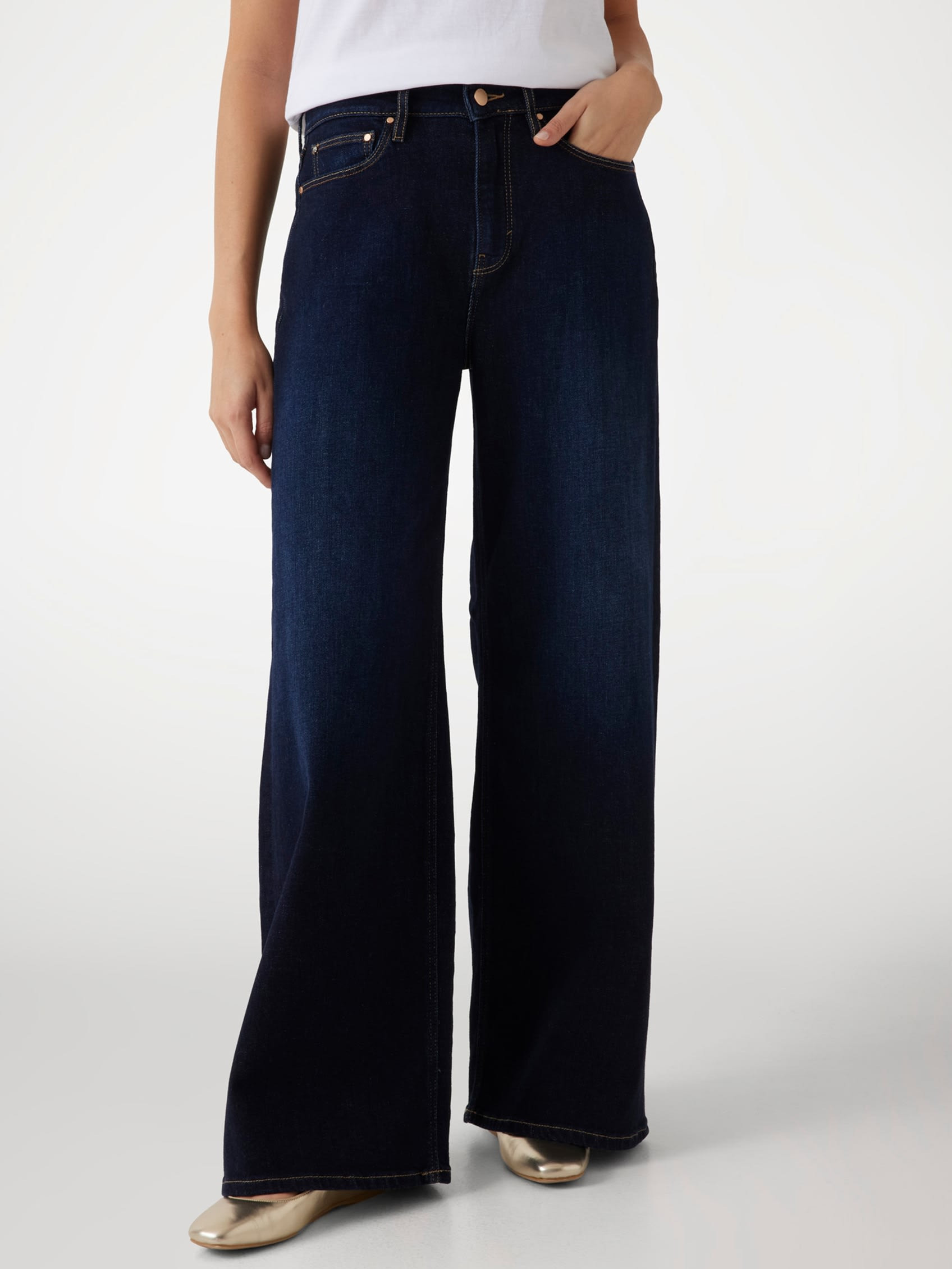 GUESS Eco Bellflower Relaxed Jeans | Guess (US)