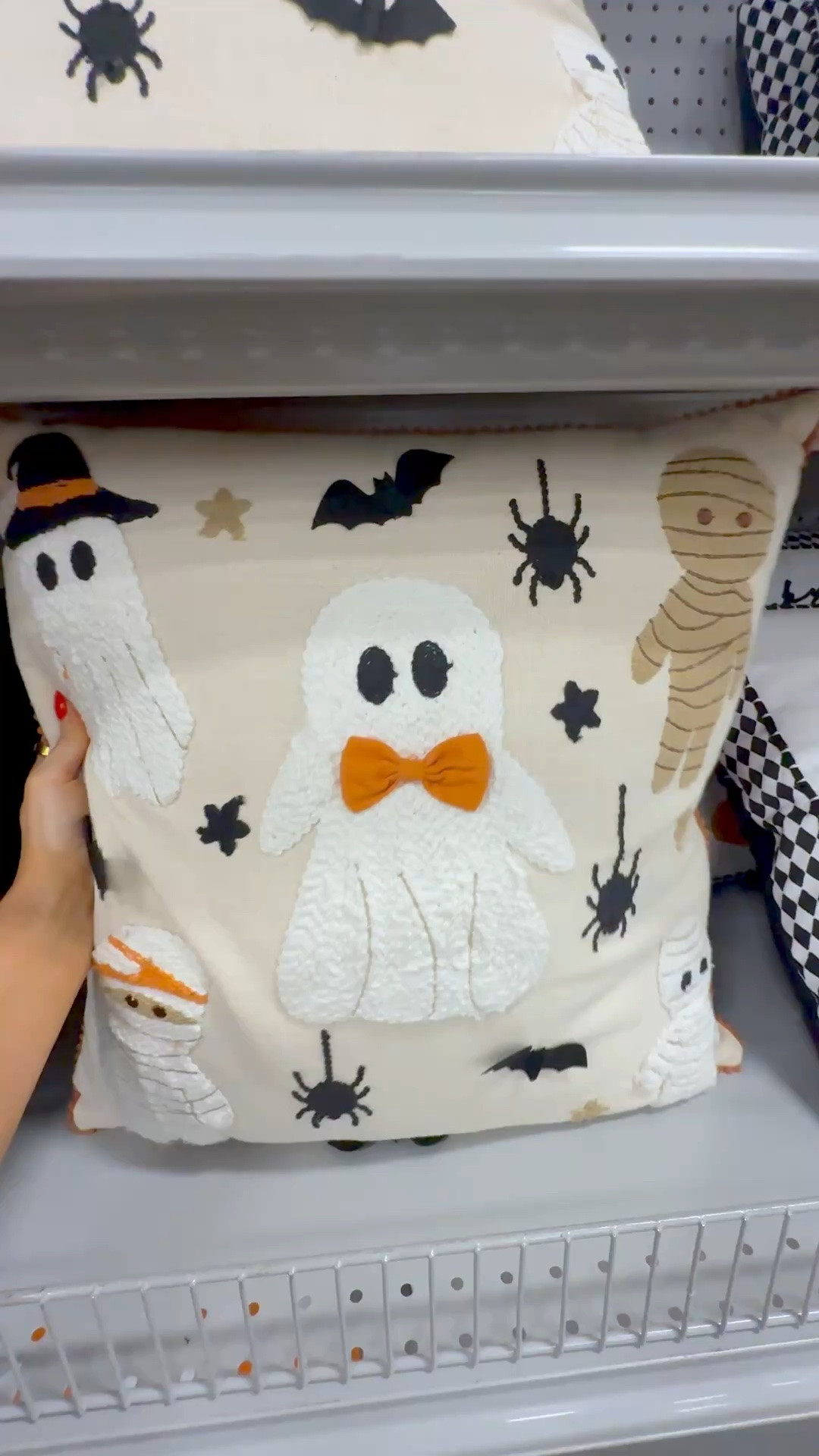 Halloween throw pillows 






Halloween decor 
At home finds 
Halloween finds

#LTKSeasonal #LTKHome