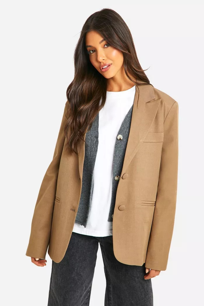Single Breasted Relaxed Fit Tailored Blazer | boohoo (US & Canada)