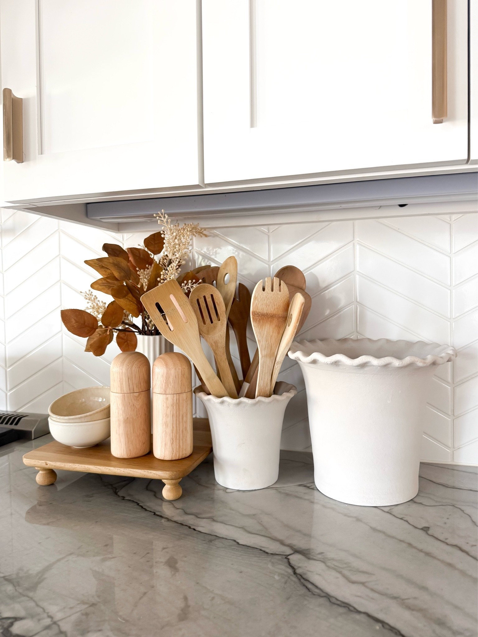 Favorite finds for a fall kitchen styling 🤎

#LTKdayinmylife #LTKSeasonal #LTKHome
