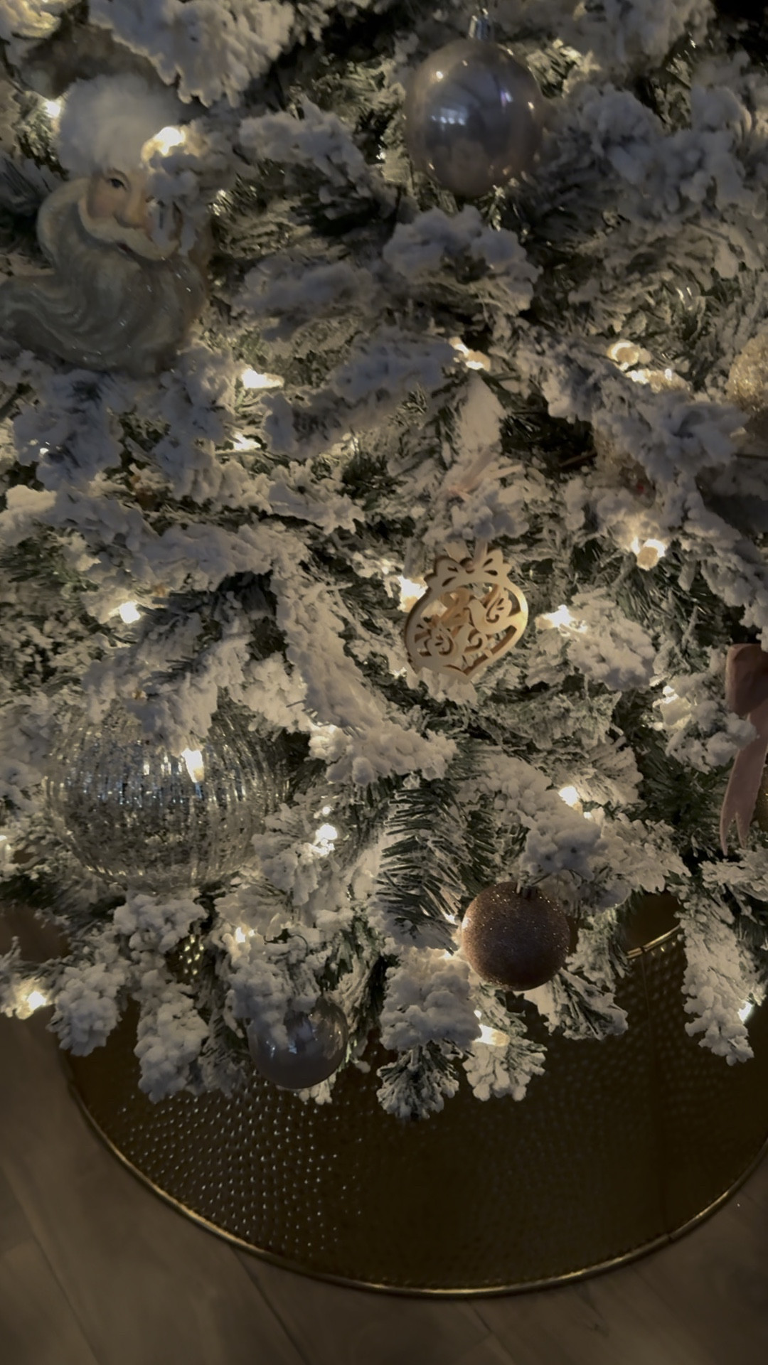 🎄 Christmas Tree Decorations 🎄 
 Decorating with golds and silvers allows you to add in pops of whatever color works for your home decor. I’m using soft pinks to keep it neutral and because I’m hosting a baby shower this season. 

Touches of personalized ornaments make it special such as ornaments for your kids or pets. We used the 12 days of Christmas personalized ornament set for a baby shower game last year as well! I’ve switched out the red ribbons for pink to coordinate with our tree. 

A flocked tree is terribly messy to set up but once it’s up it is always worth it. ✨ 

#everypiecefits

#LTKHoliday #LTKVideo #LTKhome