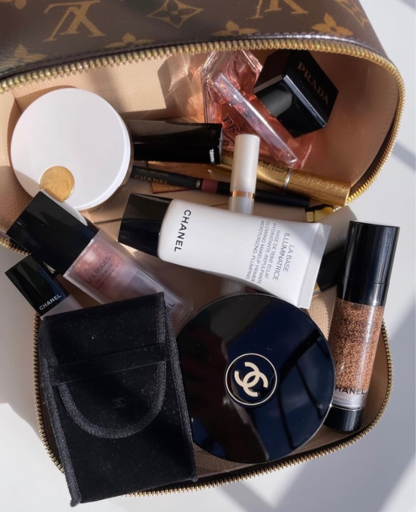 Clean girl Christmas list, lip gloss, Dior makeup, skincare organization, parfume collection aesthetic, dior lip oil, girly aesthetic, lip glos aesthetic, girly things, dior makeup aesthetic, kiko lipgloss, what’s in my makeup bag, makeup needs, preppy skincare products, makeup products, clean girl essentials, good makeup products, coquette makeup products, pink that girl aesthetic, clean girl hair, bag essentials everyday, vanilla girl, girly things aesthetic, pink vibes, makeup collection goals, luxury makeup, kiko Milano, Miss Dior, Lip oil, Body care collection, Aesthetic shower products, Vanilla girl aesthetic, Feminine, care tips, Body mists

#LTKbeauty #LTKU #LTKFind