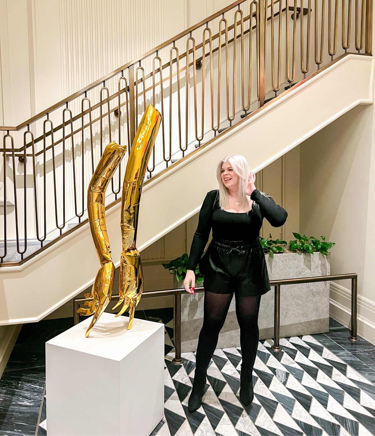 #ootd 2.2 🖤✨

#LTKtravel #LTKcurves #LTKstyletip