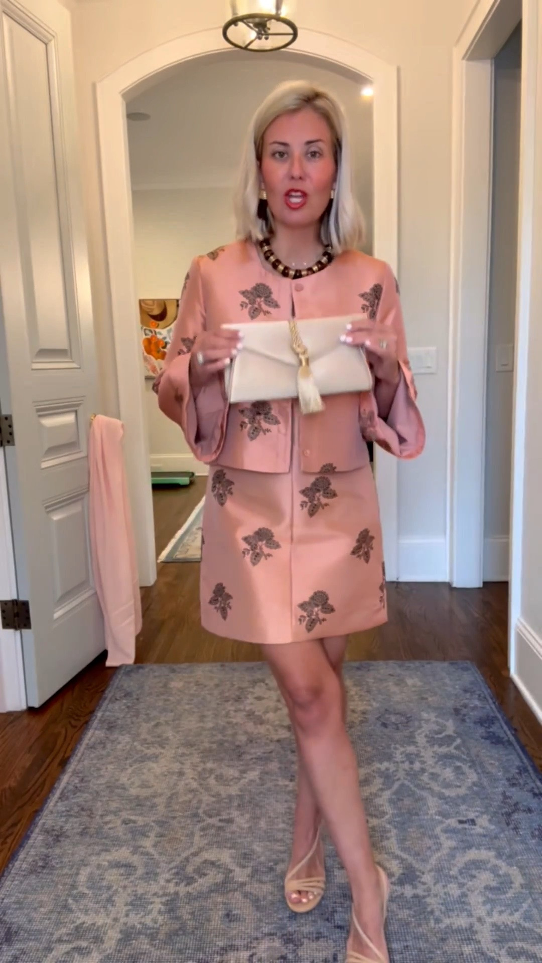 Sizing: Short dress 4
Jacket S Heels 8
Green dress S (need xs) Flats 7.5  
Honored to be a #tuckernuckpartner ! @Tuckernuck
