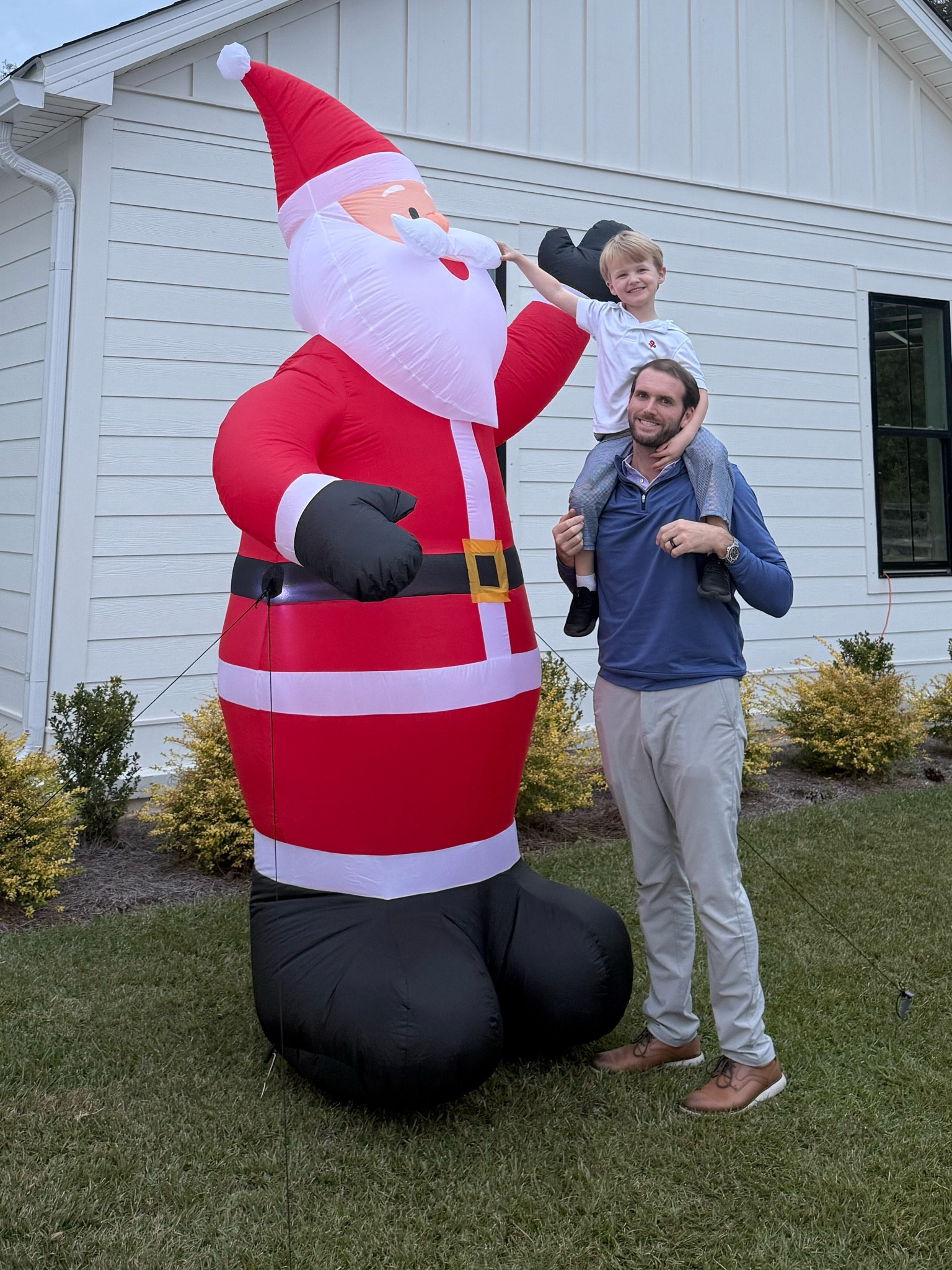 Christmas decor, huge Santa, Santa inflatable, Home Depot 

#LTKHome #LTKSeasonal #LTKHoliday