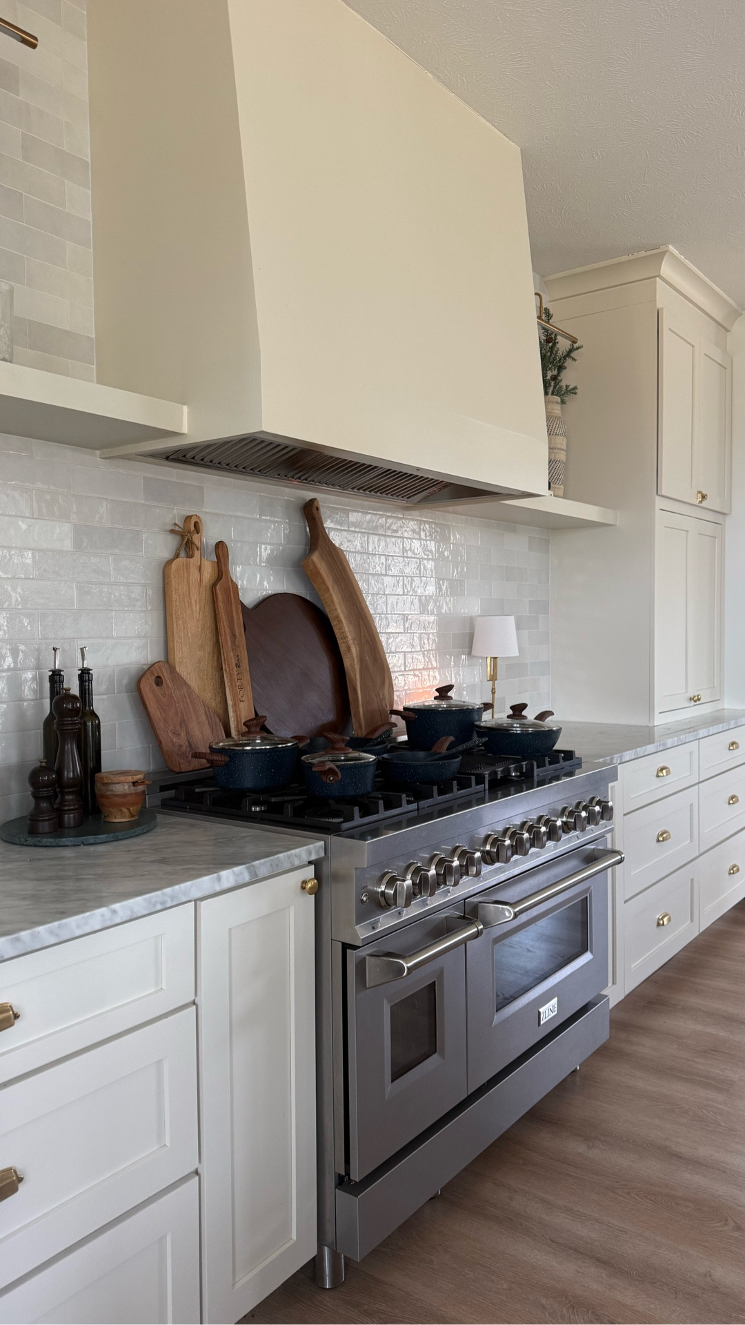 Would you believe I have had the same pots and pans for 18 years?! It was time for new ones and I am loving them!  They are made with natural granite so nontoxic and I love the look of the wood handles.  Comment SHOP for the pots and pans.  Have a great day!

#kitcheninspiration #potsandpans #cookingathome #whitehouse 

Thank you @phivillaus for the pots and pans!

#LTKHome