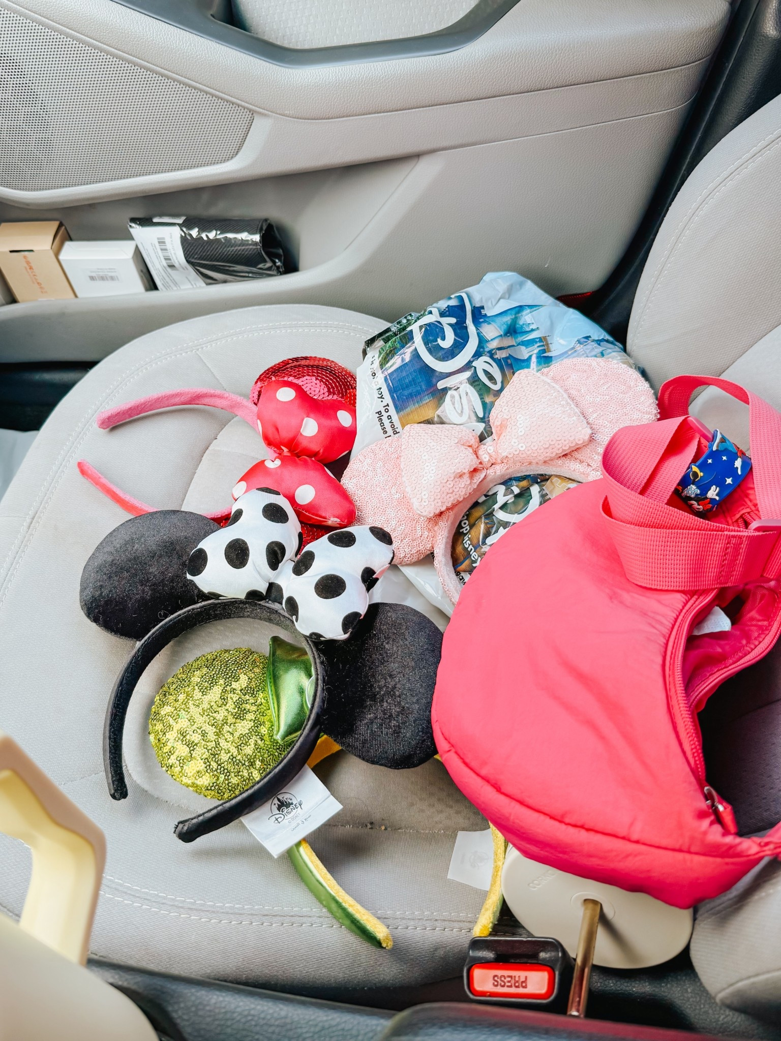 My favorite park bag is my Old Navy Crescent Crossbody but it’s sold out so here is their newest version of it which I also love!! Also linked a similar crossbody from Amazon! #themeparkessentials #disney #disneyinspo