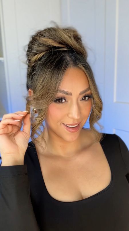 Easy and elevated 90’s inspired updo hairstyle! 
I linked all the products I used to make this look🙌 Super fast and takes under 10 minutes💕


#LTKbeauty #LTKwedding #LTKover40