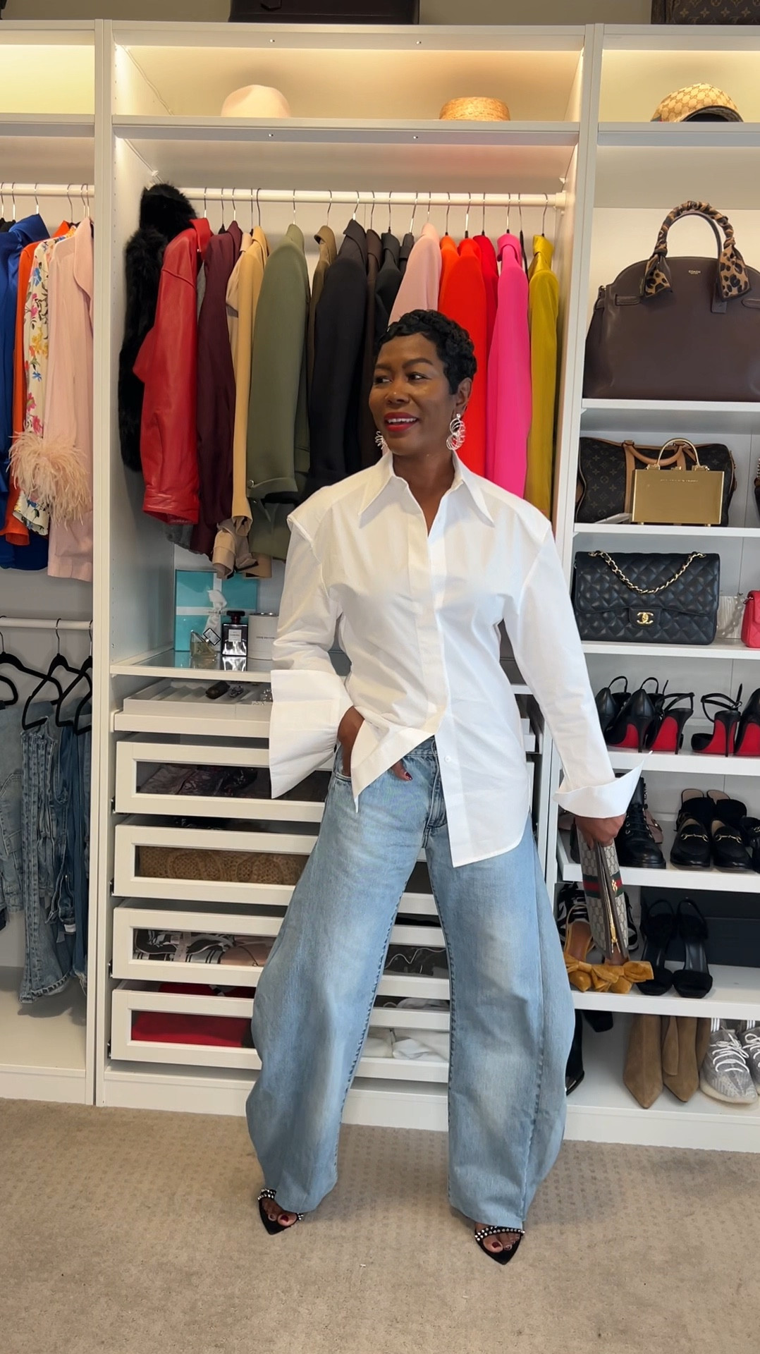 Barrel leg Jeans 👖 

#LTKVideo #LTKU #LTKStyleTip