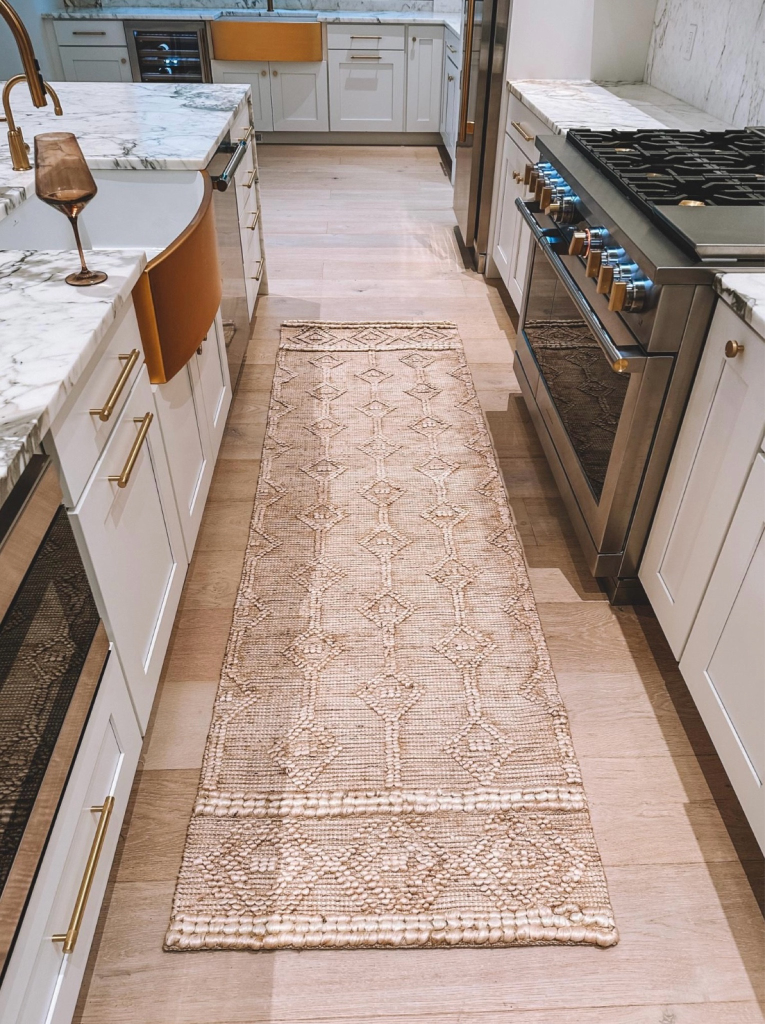 My favorite kitchen runner was just restocked! Size 2.5/9 ❤️Goes with everything.. I love that it’s longer than most runners and also adds the perfect amount of texture! 