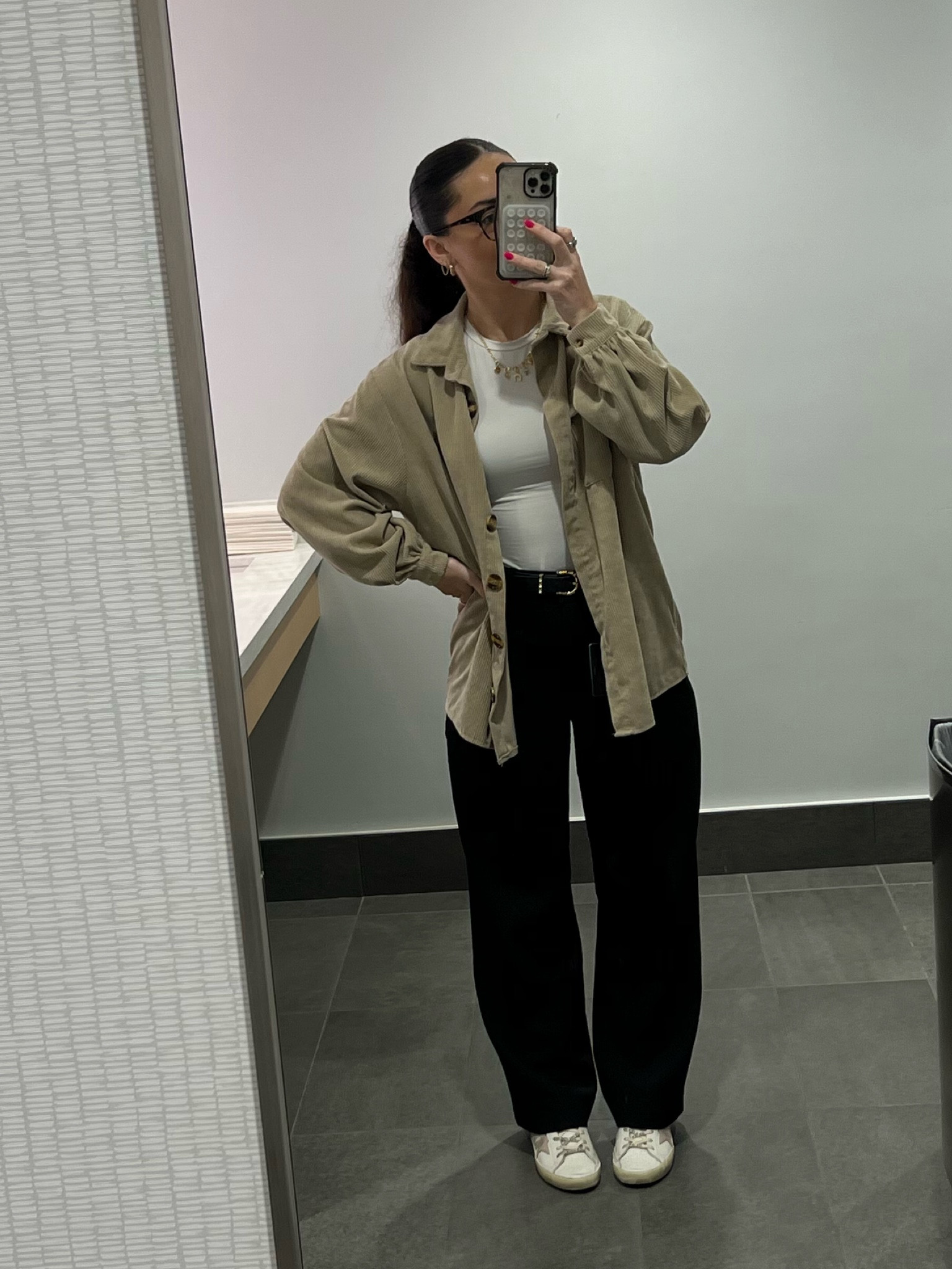 Ootd for the office! One of my go-tos

linking some more affordable shoe options, these were a gift to me & I love them but totally understand they are pricey lol. This button down is super old from nasty gal but will try to link similar!

Workwear inspo, office ootd, office outfits, business casual, work pants

#LTKWorkwear #LTKFindsUnder50 #LTKFindsUnder100