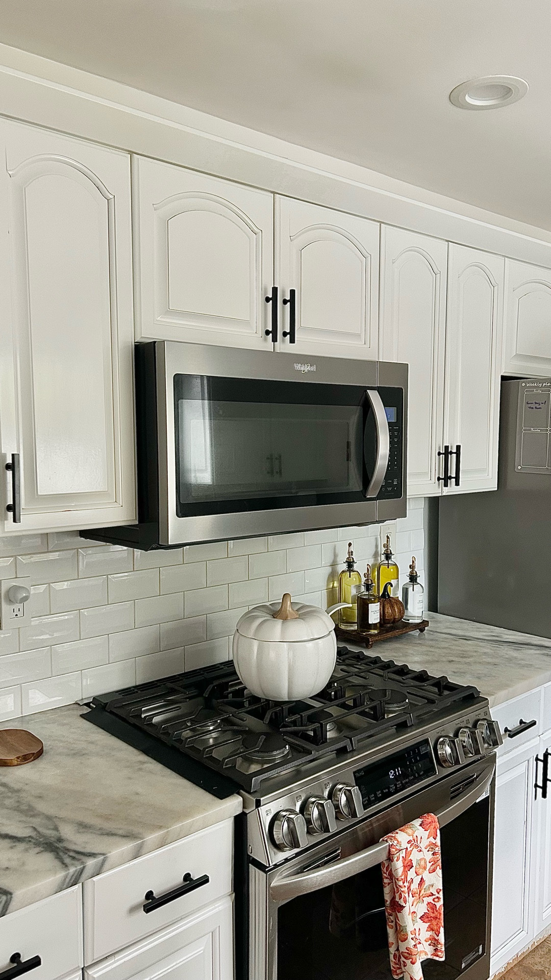 This is a kitchen cleaning game changer!

This degreaser is tough on grease yet gentle on your kitchen cabinets and appliances! I use it to remove tough grease from my cabinets, stove top, oven, even clothes. 

Just spray it on, let it sit for a few minutes and then wipe it off! Thats easy! 

#LTKHome #LTKFindsUnder50