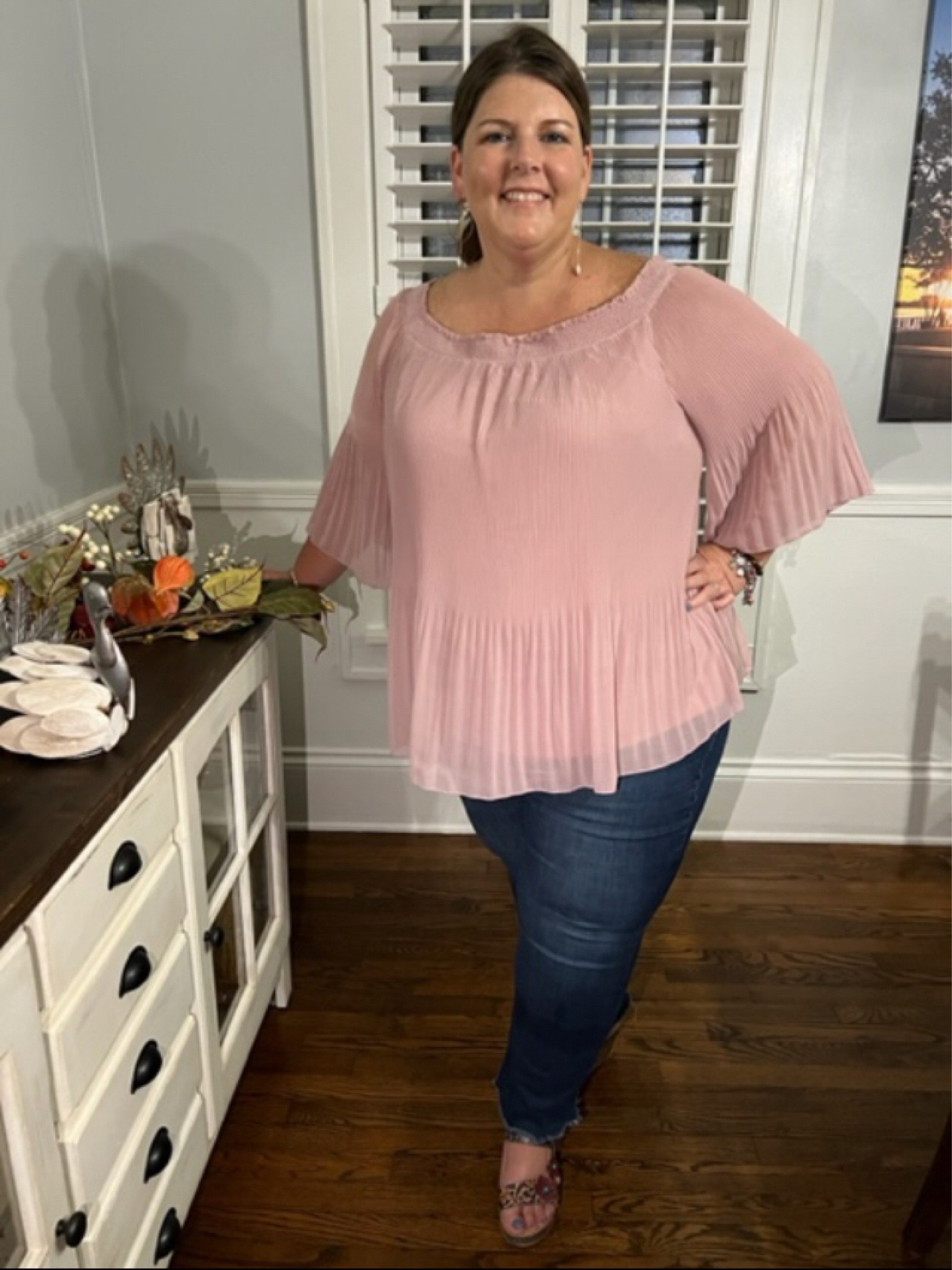 This is such a good cozy-casual outfit, perfect for a girls night out. The flowy top is such a breeze to wear, and the shoes add the perfect touch of sass. Can’t wait for you to nab these must-have closet gems.

#LTKshoecrush #LTKbeauty