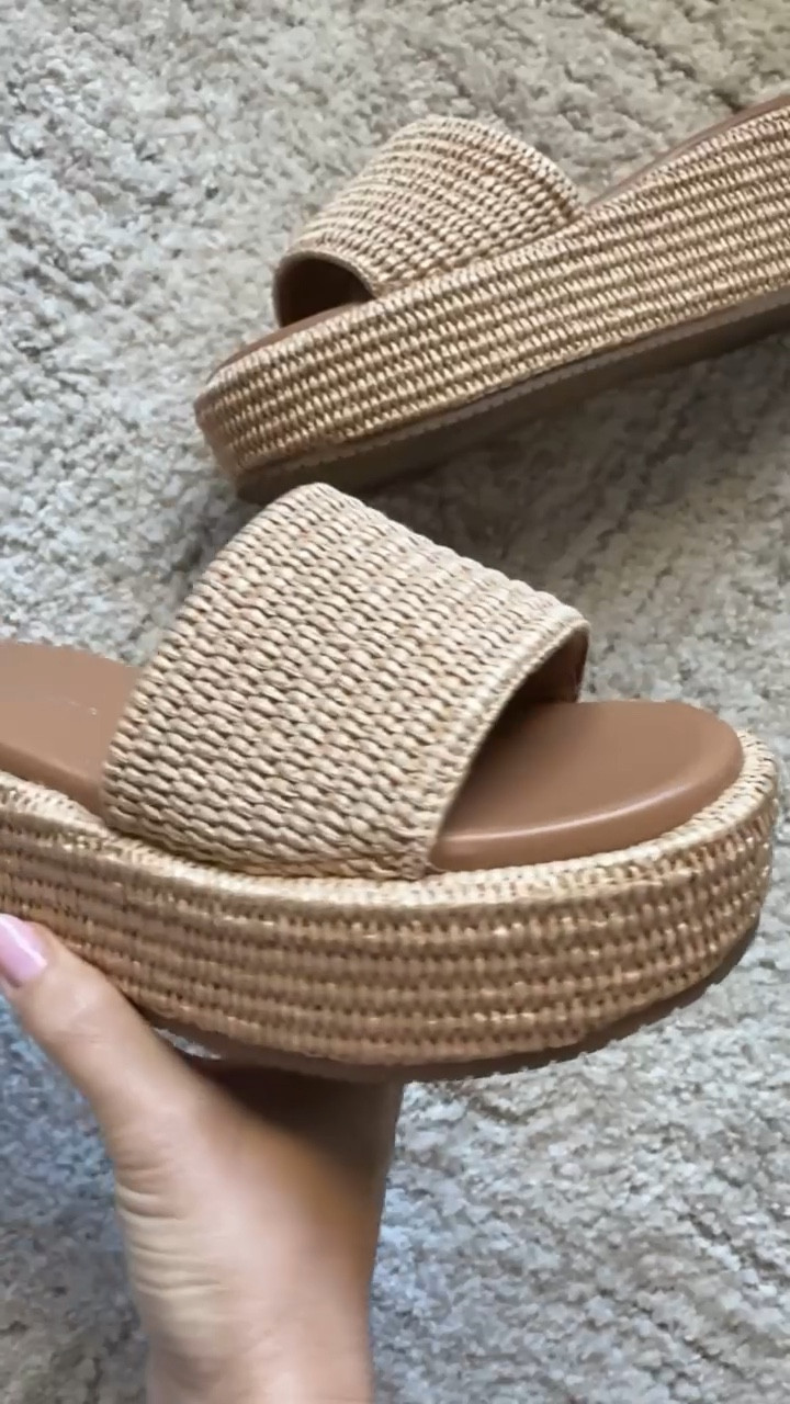 Platform sandals
Sandals 

#LTKSeasonal