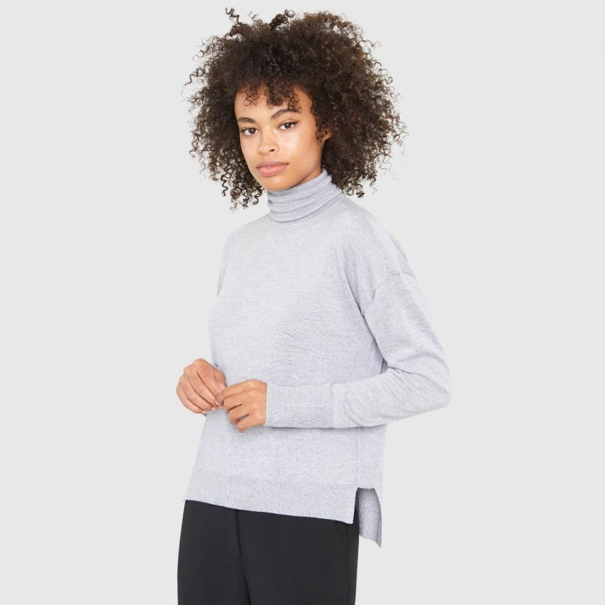 EILEEN TURTLENECK RELAXED-FIT MERINO WOOL SWEATER | Santicler