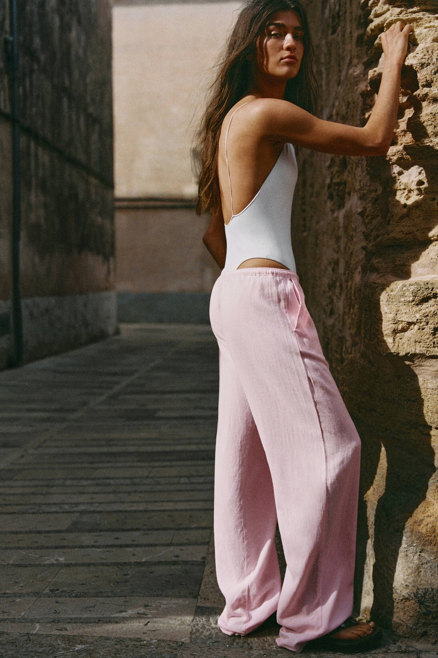 Flowy trousers with linen | Pull&Bear United Kingdom | PULL and BEAR UK