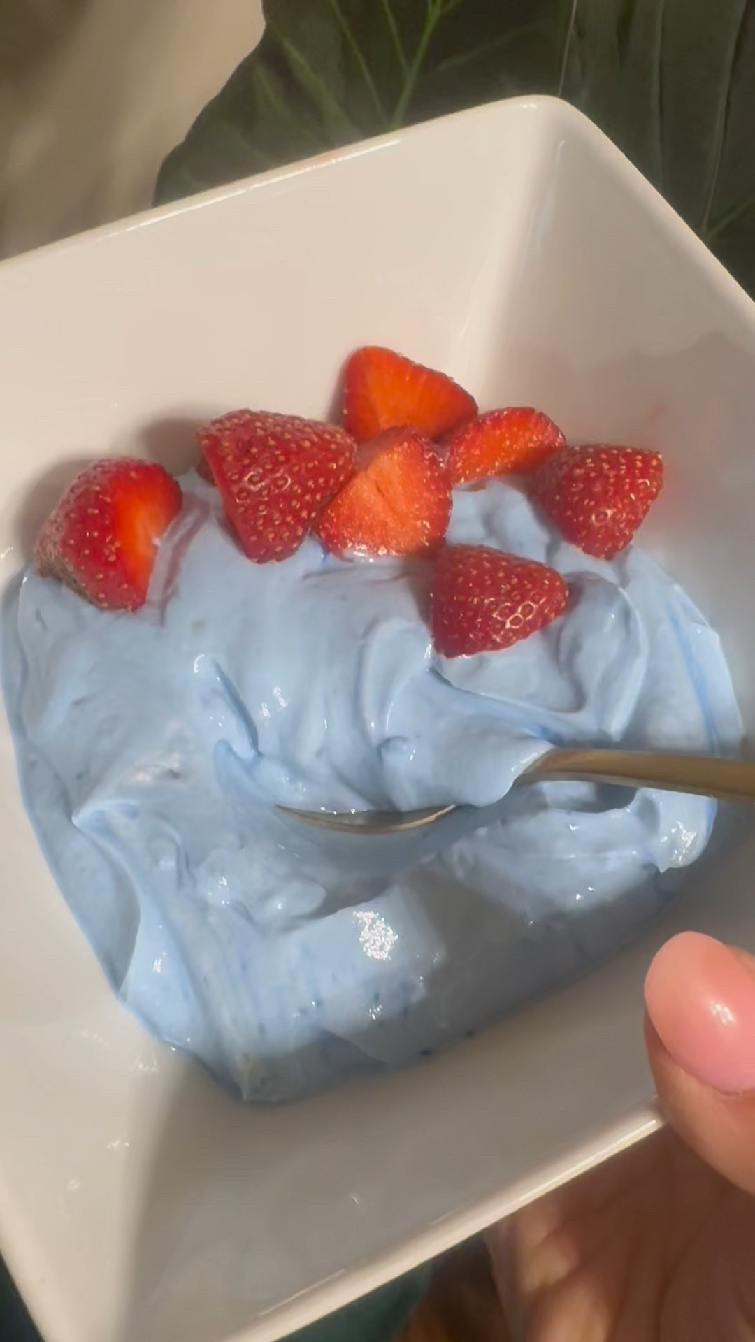 blue beauty bowl- 38 grams protein, 250 calories

The Greek yogurt gives a nice boost of protein, which is further amplified by the vanilla collagen. The collagen supports firmer skin, stronger nails and hair and a better body. This particular formula contains Tremella which boosts skin hydration from the inside out!!

1 cup Greek yogurt 

1 scoop vanilla collagen 

1/4 teaspoon blue spirulina

granulated monkfruit (or other non caloric sweetener) to taste 

optional berries for garnish 


Stir it all together and enjoy!


Let me know when you try this (or better yet, post a pic and tag me!)

xoxo
Elizabeth 




#LTKHome #LTKBeauty #LTKOver40