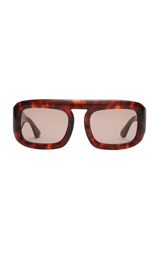 Elisa Johnson Aries Sunglasses in Brown. | Revolve Clothing (Global)