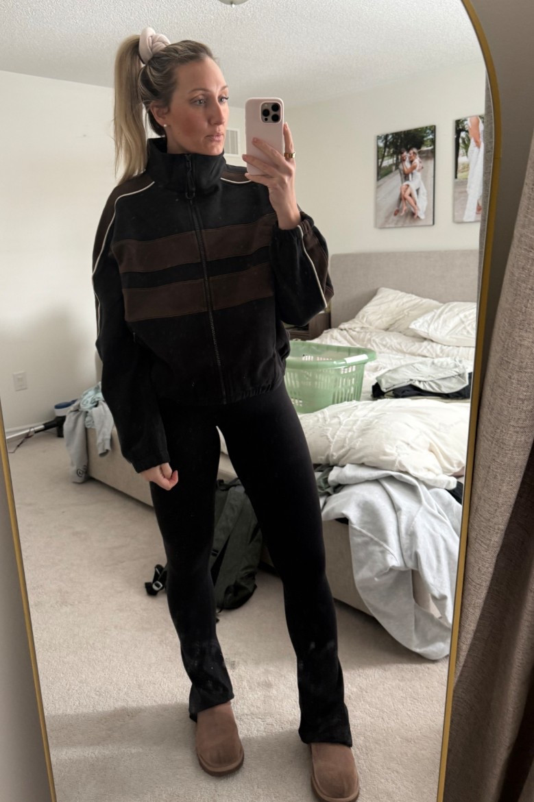 Wearing S in the viral jacket! If you have an Amex platinum and aren’t using your quarterly lululemon offer you’re wasting money! 💰 

#LTKspringtrends #LTKootd #LTKmomlife
