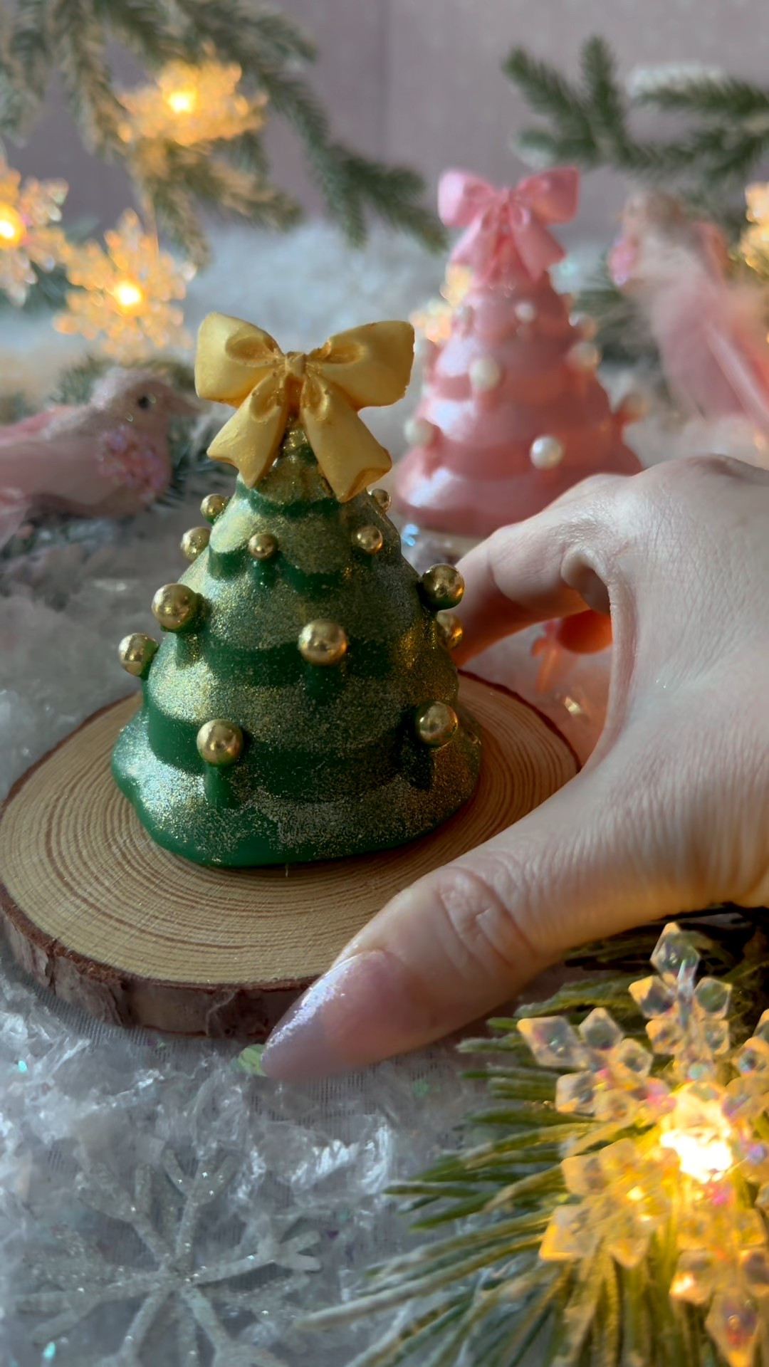 These chocolate covered strawberry trees are a fun treat to make for the holidays! 

#LTKHoliday #LTKParties #LTKSeasonal