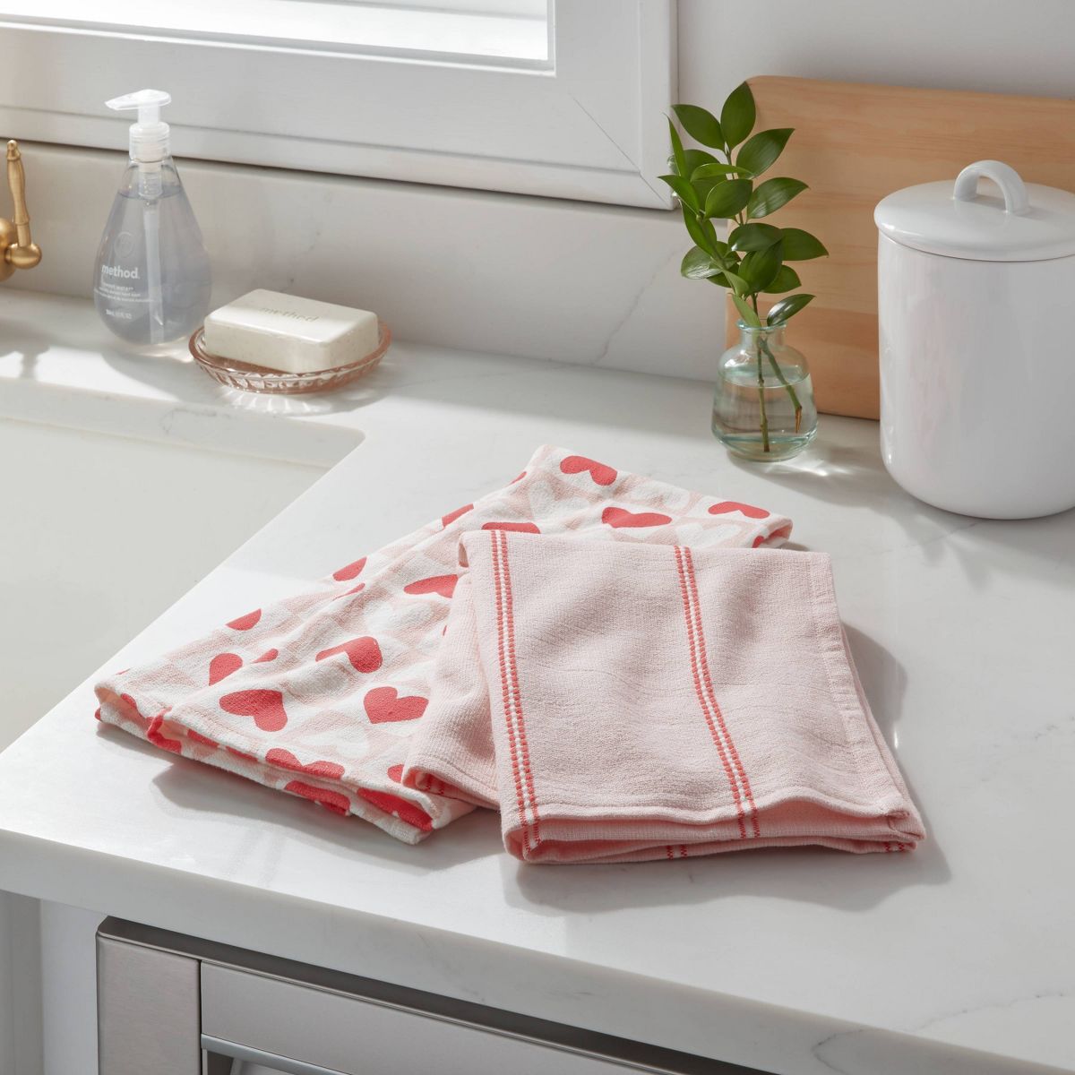 2pk Valentine's Day Checkerboard Heart Kitchen Towels - Threshold™ | Target
