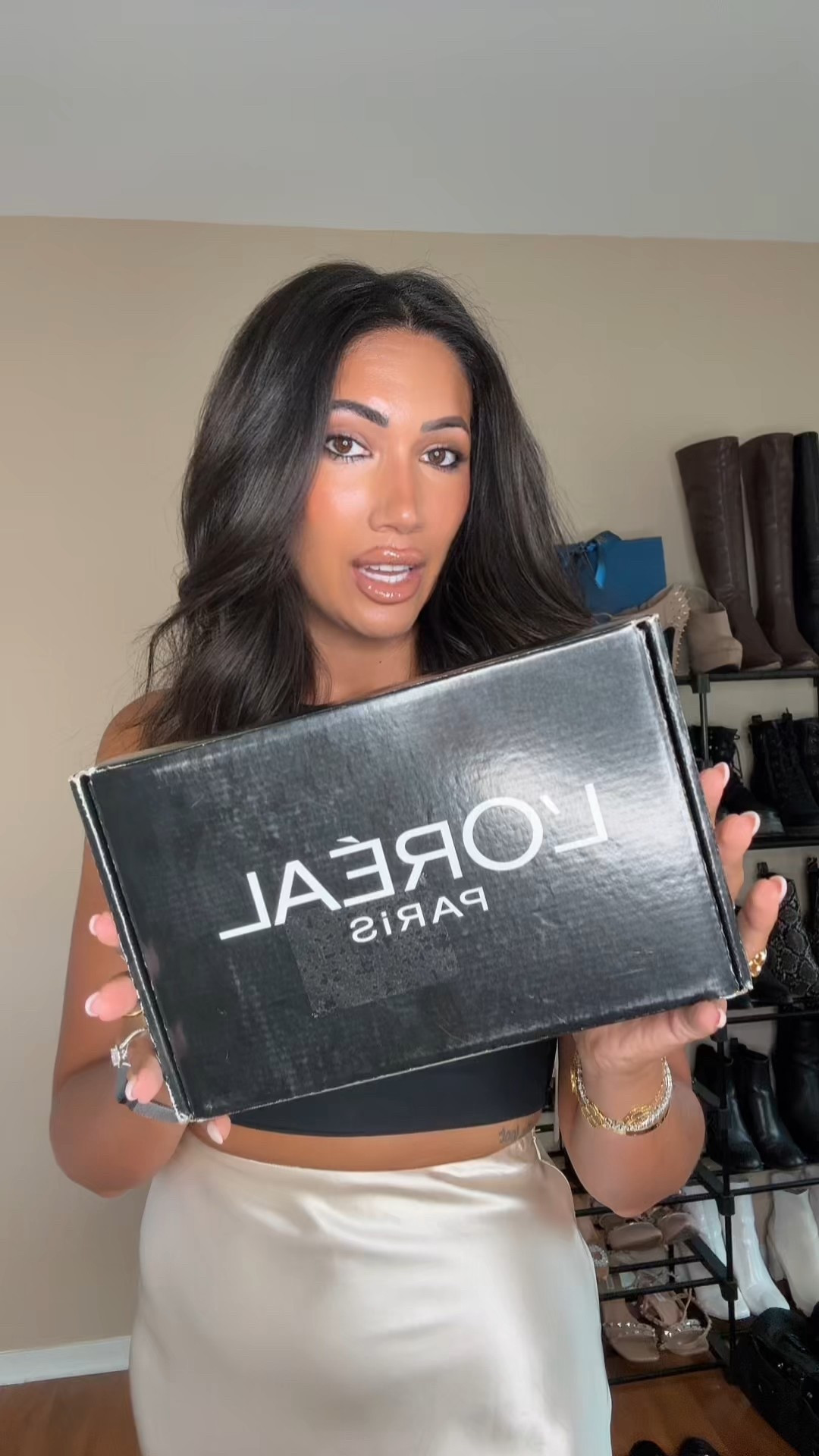 Just unboxed a surprise from @L’Oréal Paris—#GiftedByLOreal 💌
Their new Infallible Skin Ink 2-in-1 Foundation + Concealer (in shades 270 + 290 warm) just arrived, and I can’t wait to test this out for summer! Lightweight feel, full coverage, and up to 24H wear? Yes please.
Also trying the Infallible Setting Spray to lock it all in—because a flawless face deserves to stay put. 💁‍♀️✨

Have you tried this formula yet?

#GiftedByLoreal #LOrealParis #LOrealSkinInk #MakeupUnboxing

{ L’Oreal Skin Ink review, longwear foundation for oily skin, sweatproof foundation summer 2025, best drugstore makeup, full coverage foundation and concealer in one, setting spray that works, L’Oreal Paris makeup 2025, beauty influencers, foundation shade 270 warm, foundation for olive skin tones }