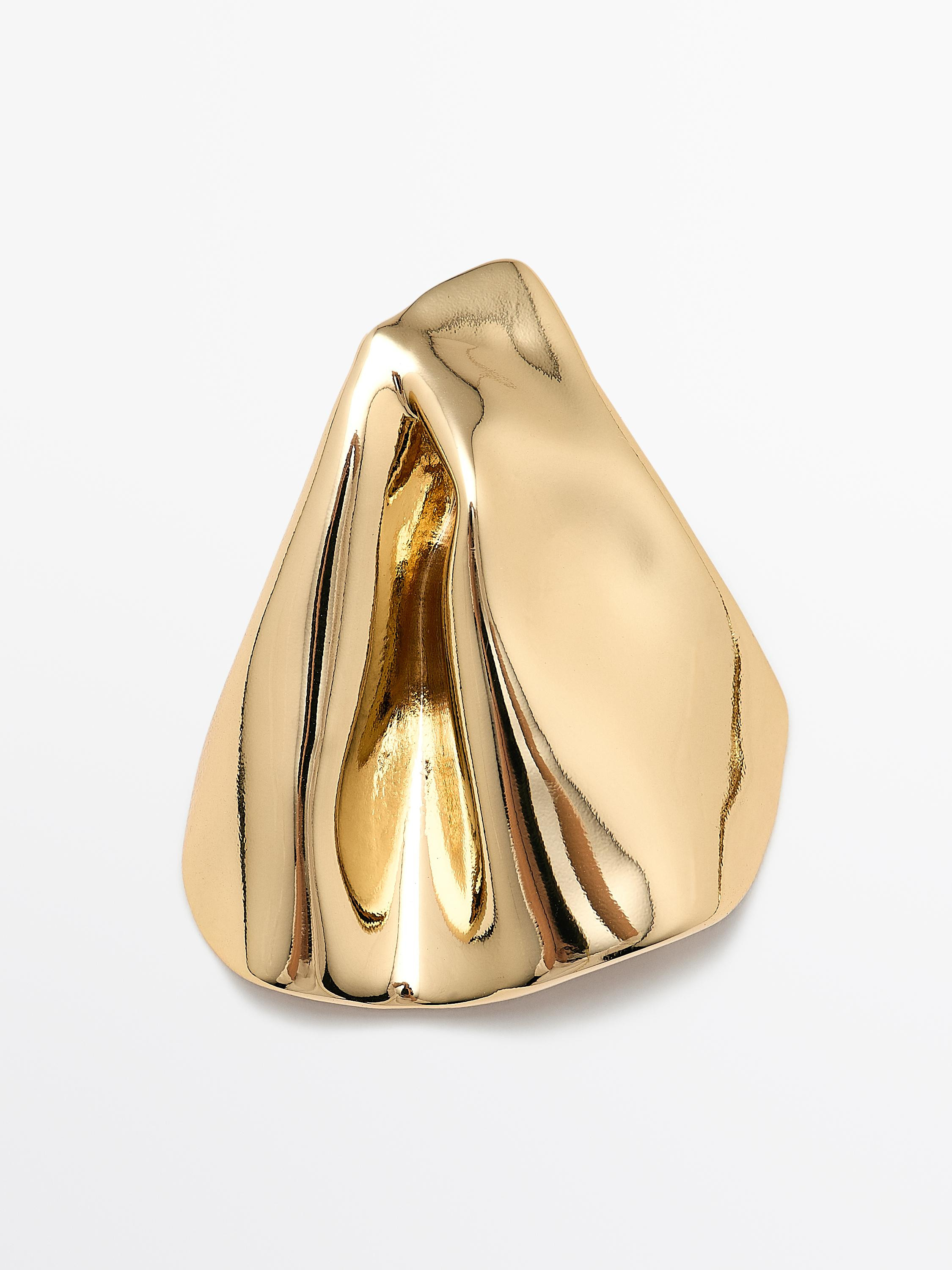 Medium-sized earrings with pleats | Massimo Dutti UK