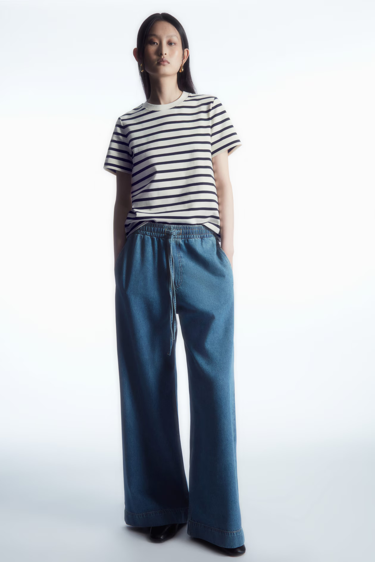 CLEAN CUT T-SHIRT - NAVY / WHITE / STRIPED | COS (EU)