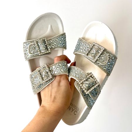 Sparkly slide sandals for the summer - runs TTS

#sandals #slides #summer #summershoe #flipflop

#LTKStyleTip #LTKFindsUnder50 #LTKShoeCrush