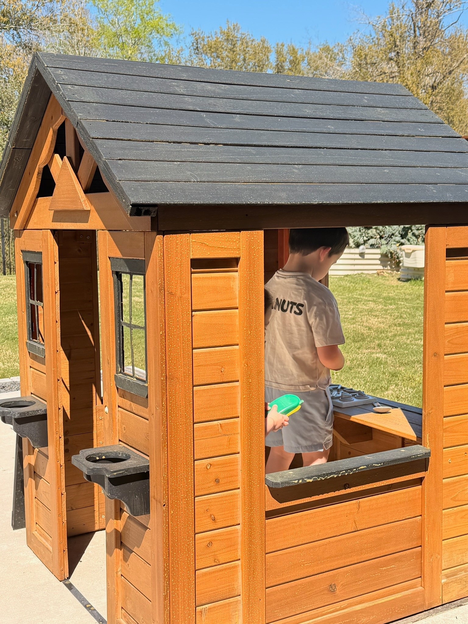 Playhouse in our backyard 🤍