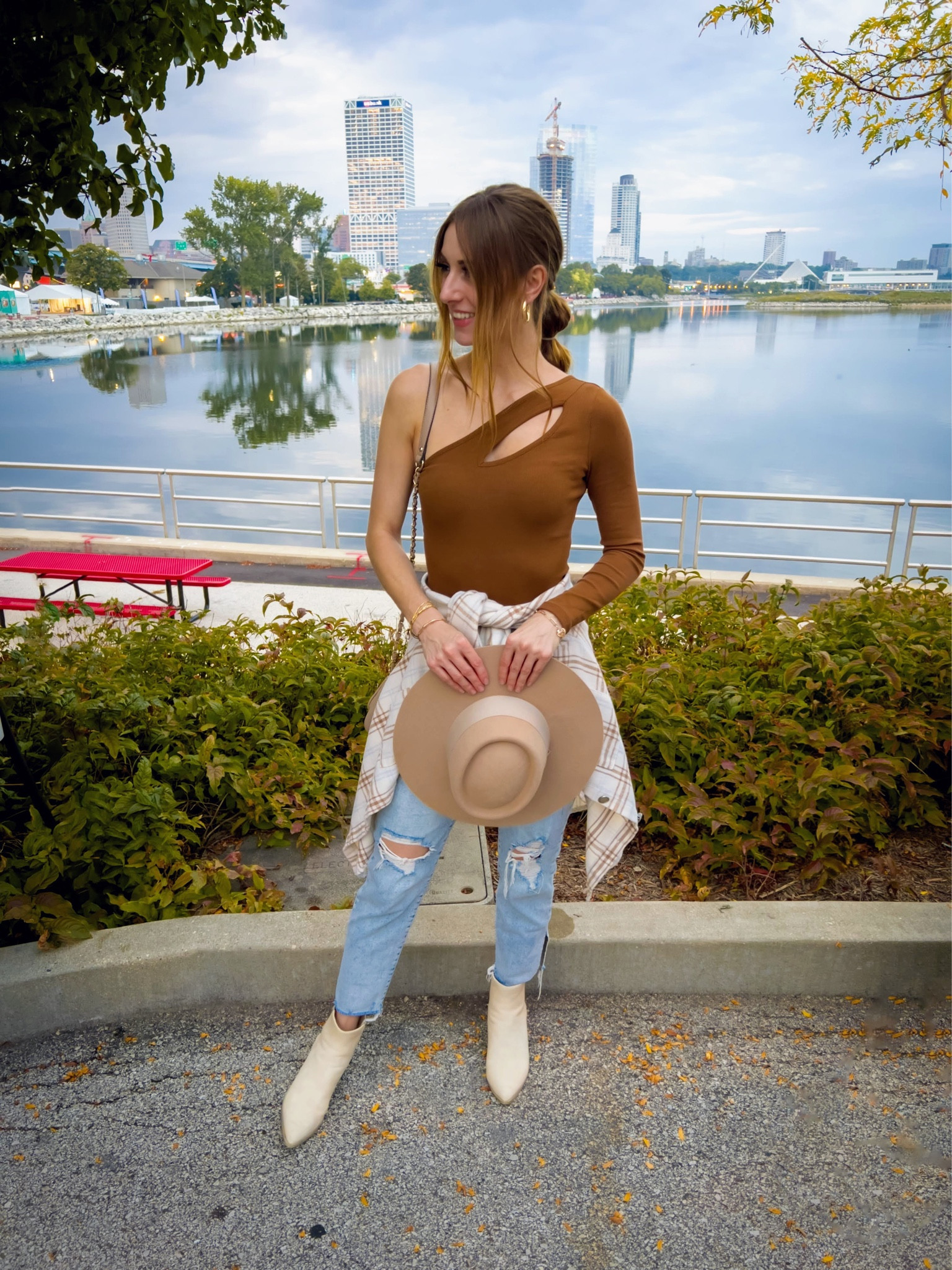 Wore this to a concert a couple weeks ago! This bodysuit has enough length for even us long torso girls!!
Wearing a size small in the bodysuit (brown color option). Size medium in the flannel that is tied around my waist. Boots fit TTS

Fall outfits | Amazon outfits | Amazon fashion finds | straight leg jeans | pointed toe booties | one shoulder bodysuit


#LTKfindsunder50 #LTKstyletip #LTKxPrime