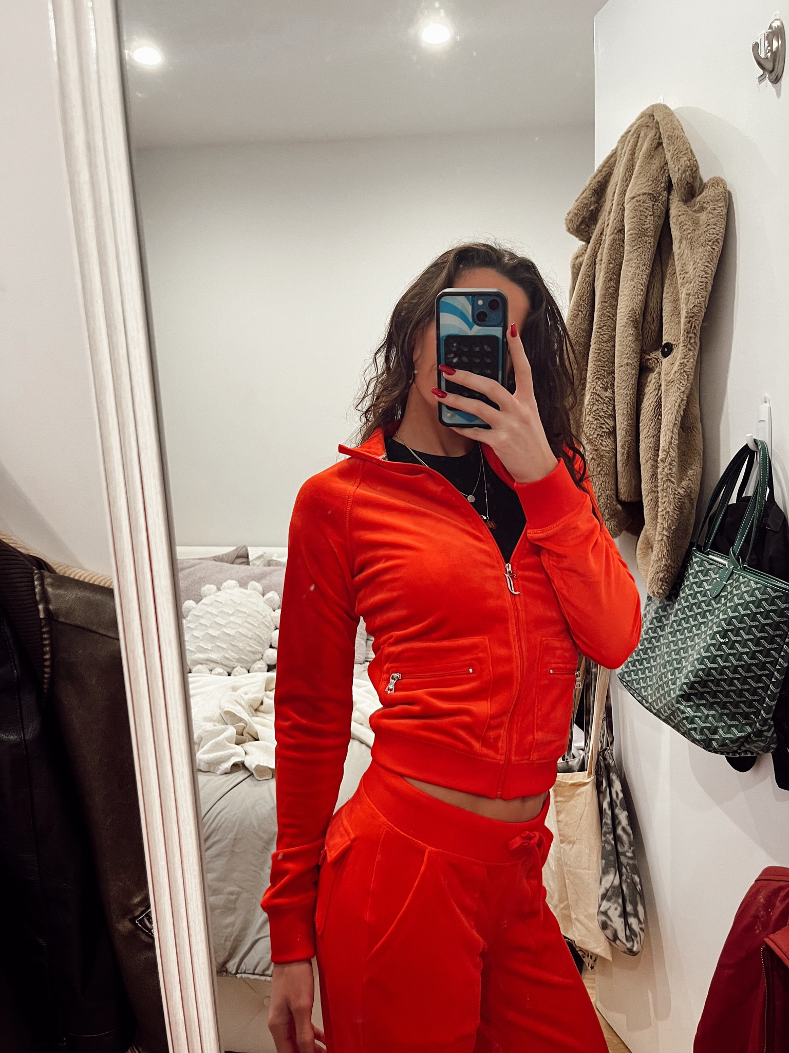 Juicy track suits > 

#LTKfindsunder100 #LTKGiftGuide #LTKMostLoved