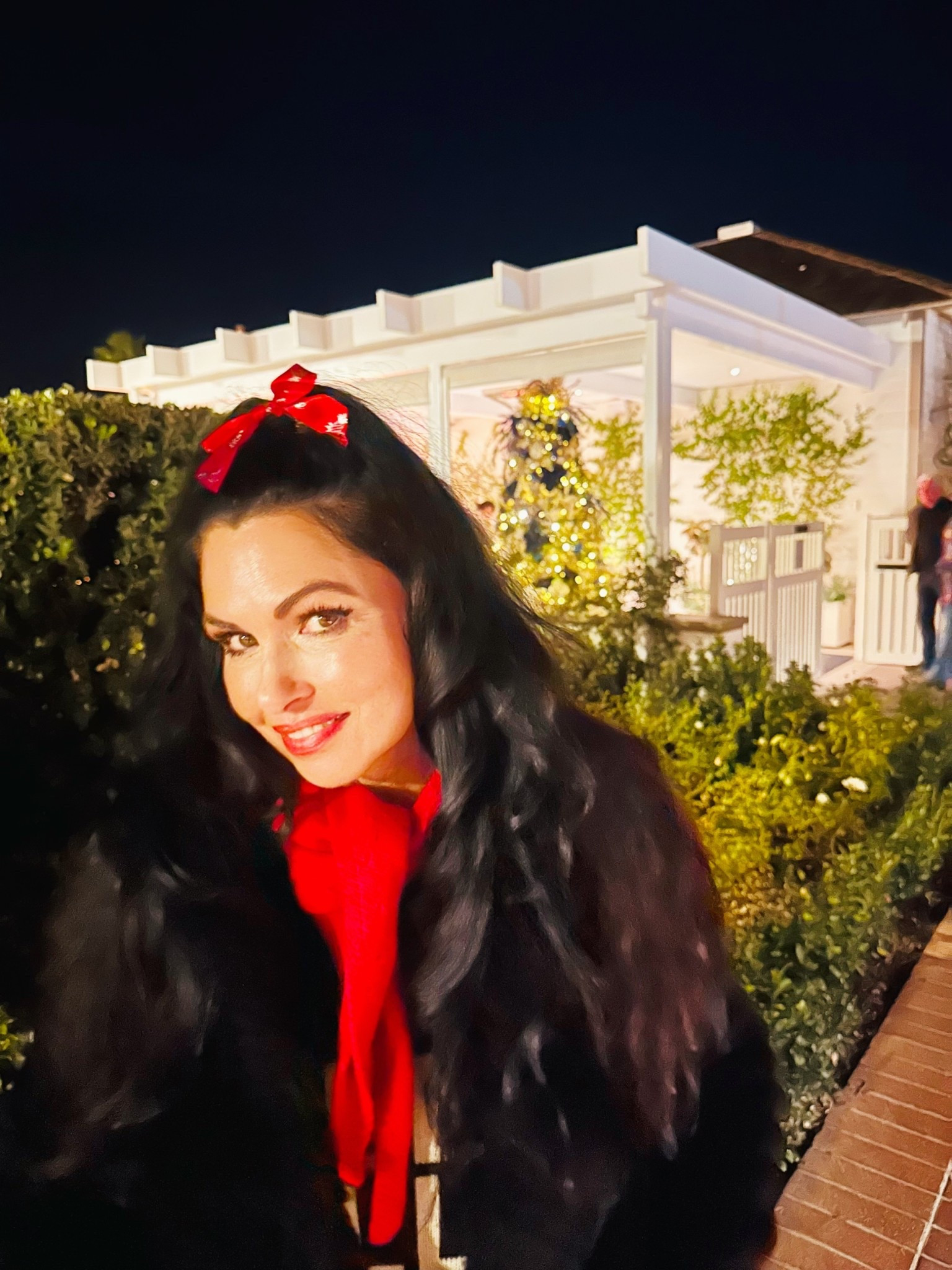 Starry night winter outfit! ✨

This red sweater with a black faux fur coat makes a winter outfit statement! Perfect for ice skating expeditions or a dinner date outfit. ♥️

#fauxfurjacket #blackjacket #sweater #fakefurjacket #wintercoat

#LTKHoliday #LTKSeasonal #LTKootd