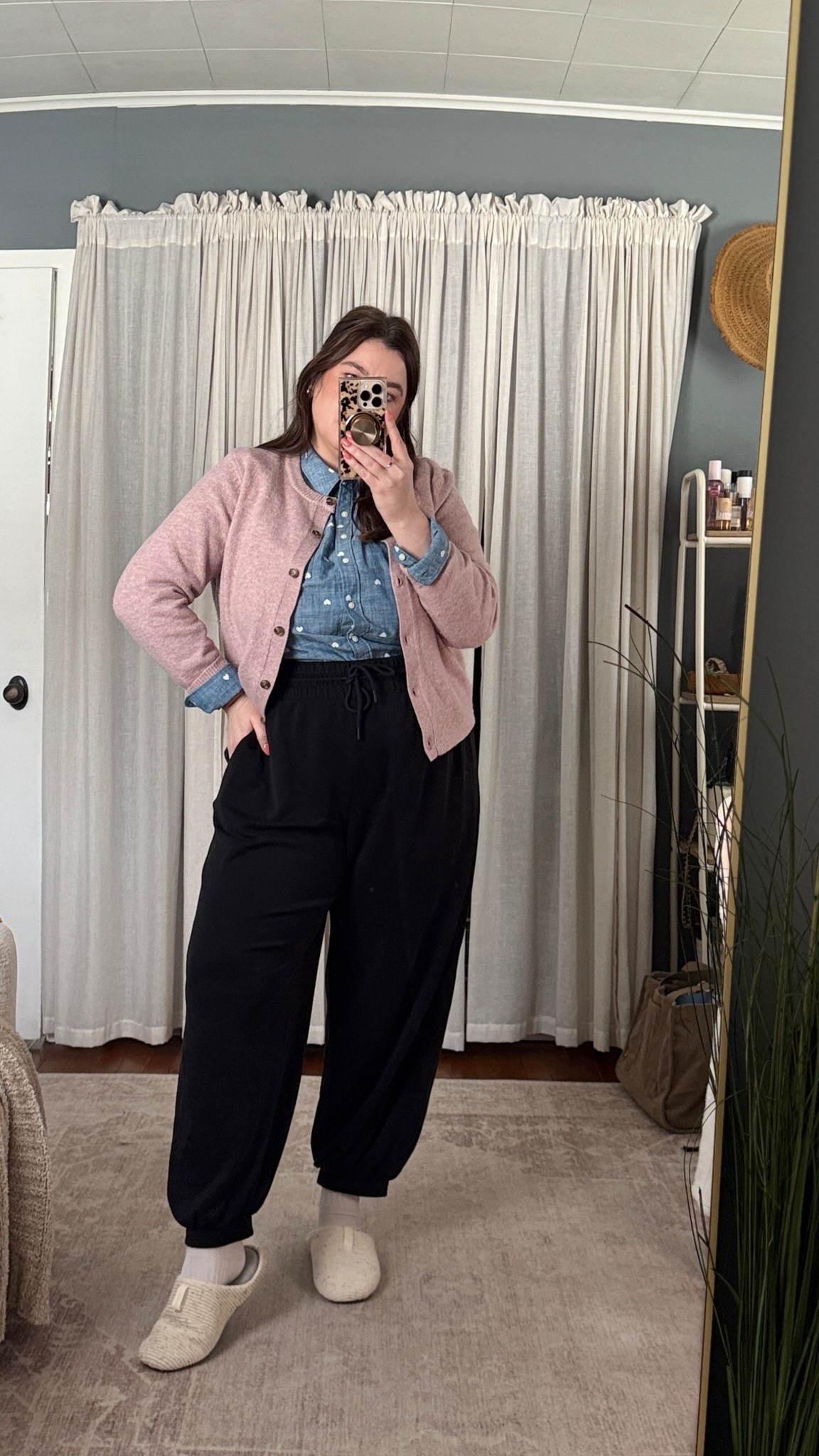 Easy work from home outfit 

#LTKootd #LTKdayinmylife #LTKMidsize