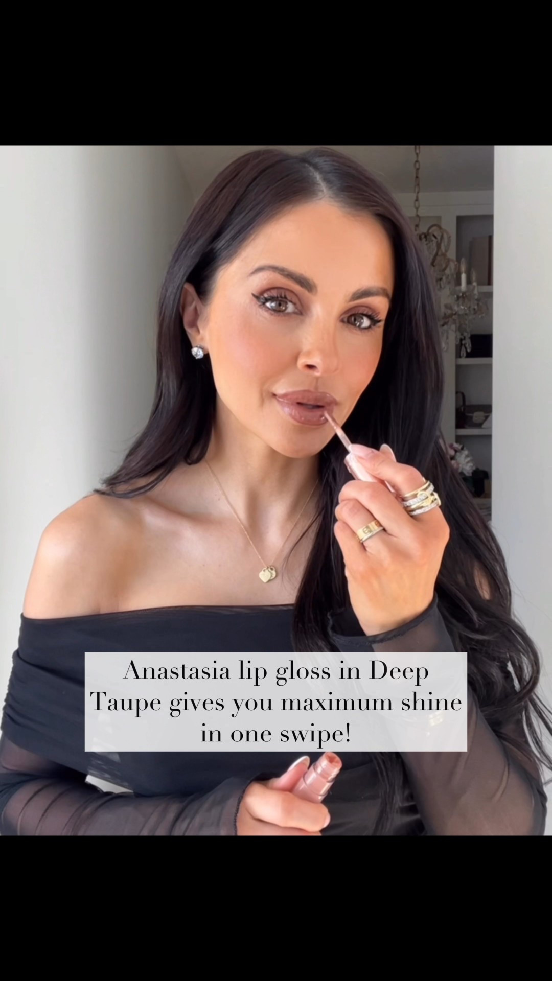 Pricey things that are absolutely worth it in your 30s and 40s
Gucci face powder, wearing shade 12
gucci blush, wearing shade 4
anastasia lip gloss, wearing deep taupe
living proof de-frizzer
charlotte tilbury body shimmer
burberry perfume
skinceuticals ptiox
lash serum


#LTKBeauty #LTKgrwm #LTKOver40