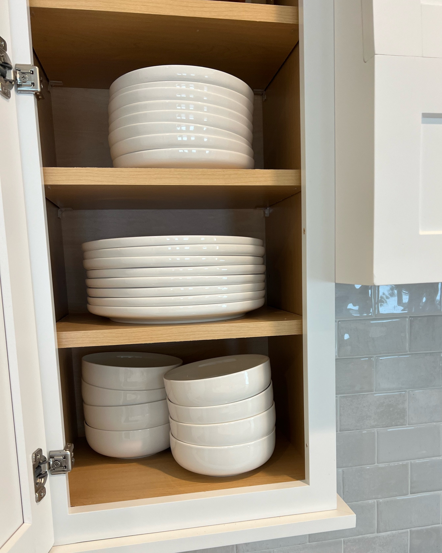 Dinnerware set! 

#LTKHome #LTKFindsUnder100