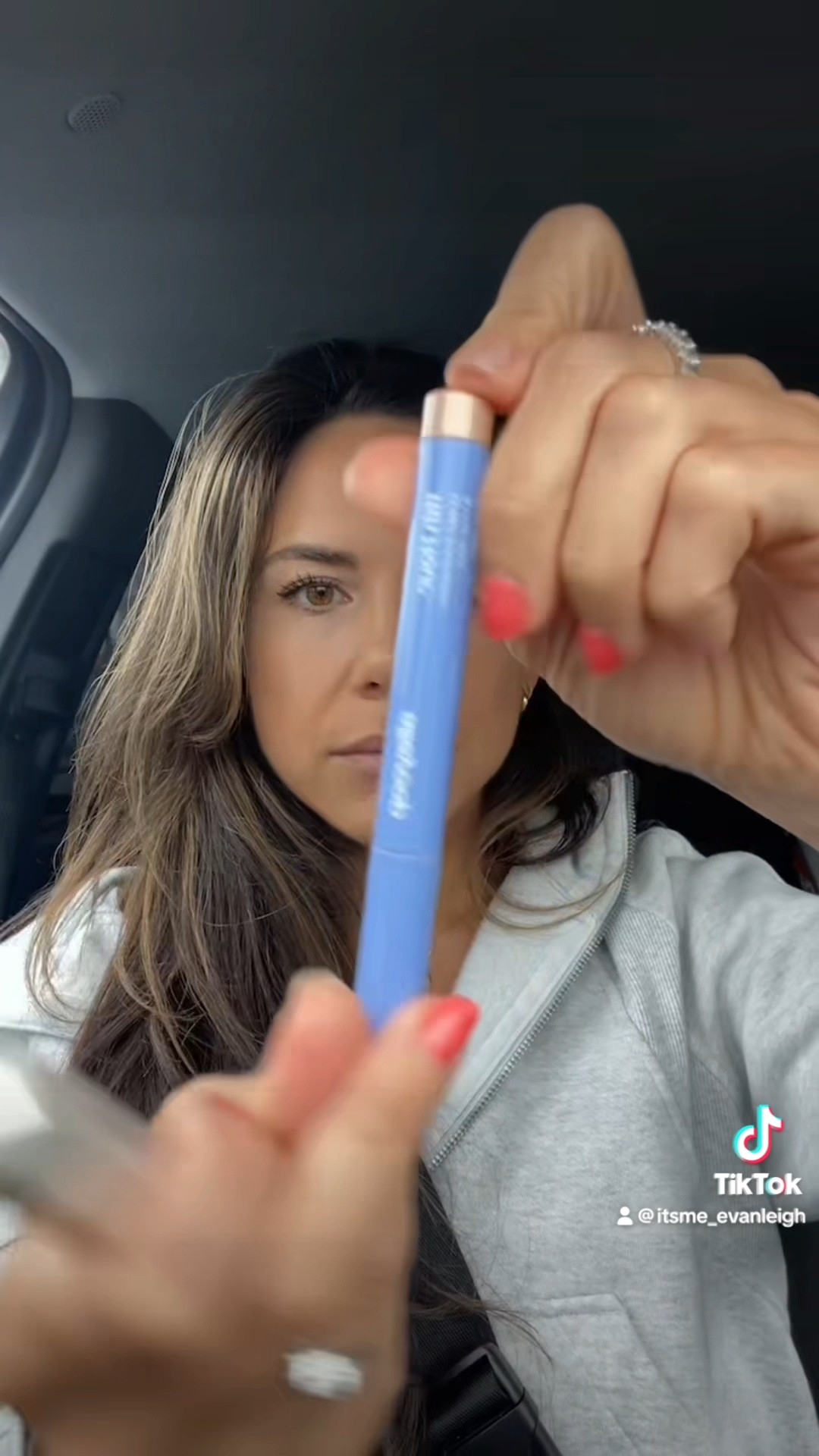 Trying on some new makeup!! Added a couple dupes too 🫶🏼

#LTKfitness #LTKbeauty