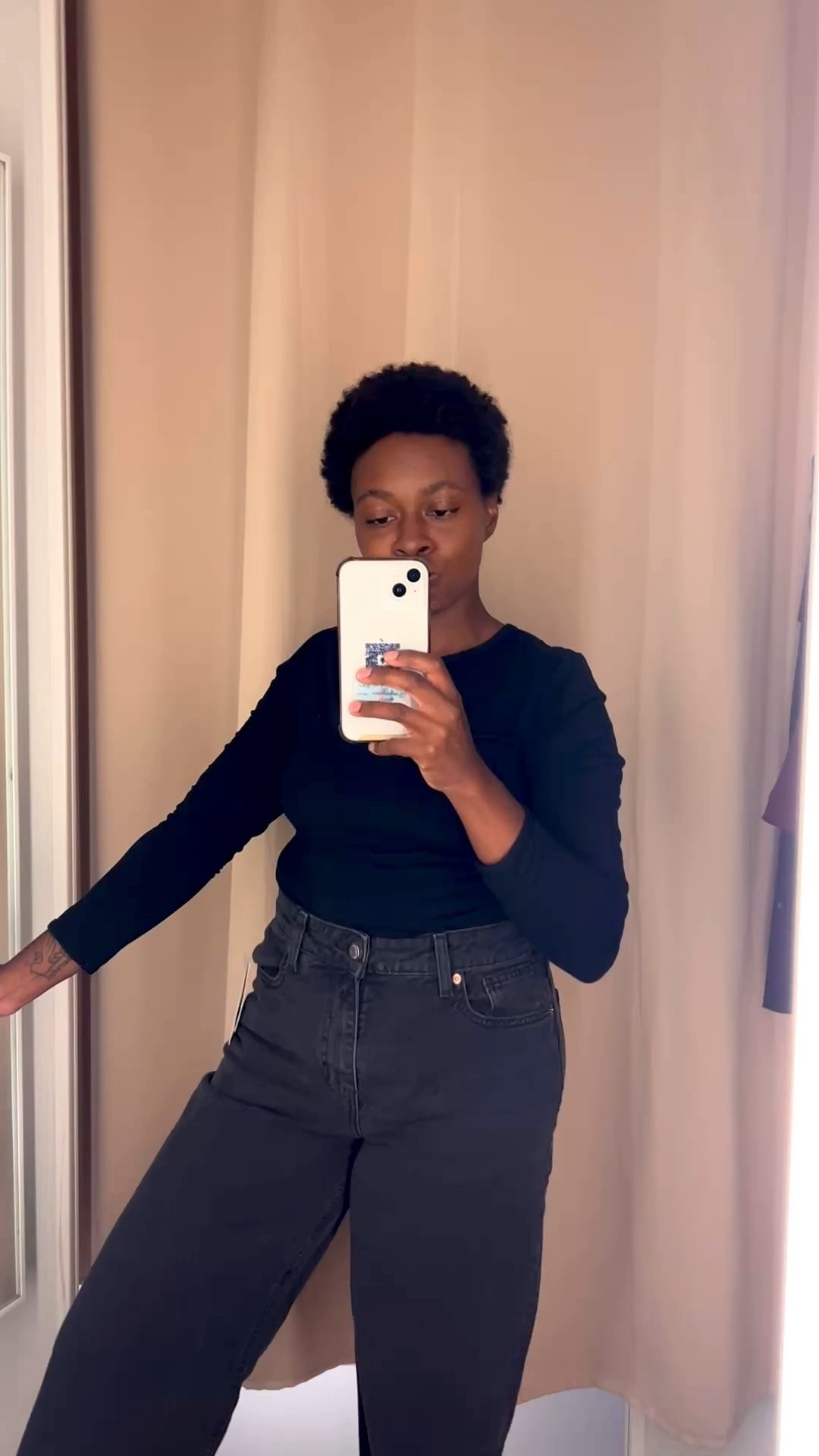 H&M high waisted wide leg denim jeans / passes both the squat test and the dance test for denim try on 😅 #hm #tryonhaul #fittingroom

#LTKStyleTip