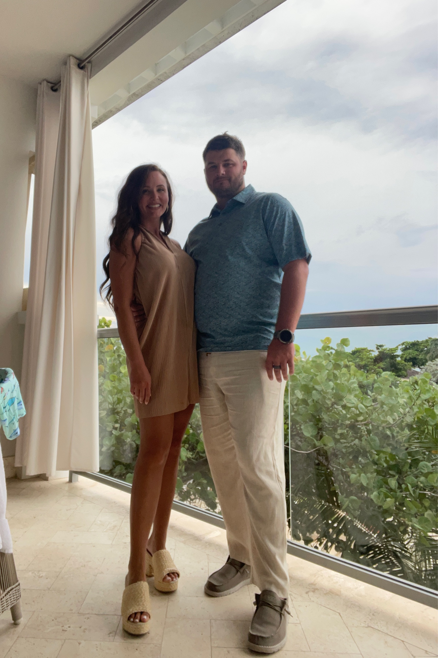 Gold mini + pleats! Perfect for any occasion or date night! 💛🤎

Halter mini dress, pleated dress, shein, mini gold dress

#LTKbeauty #LTKstyletip #LTKparties